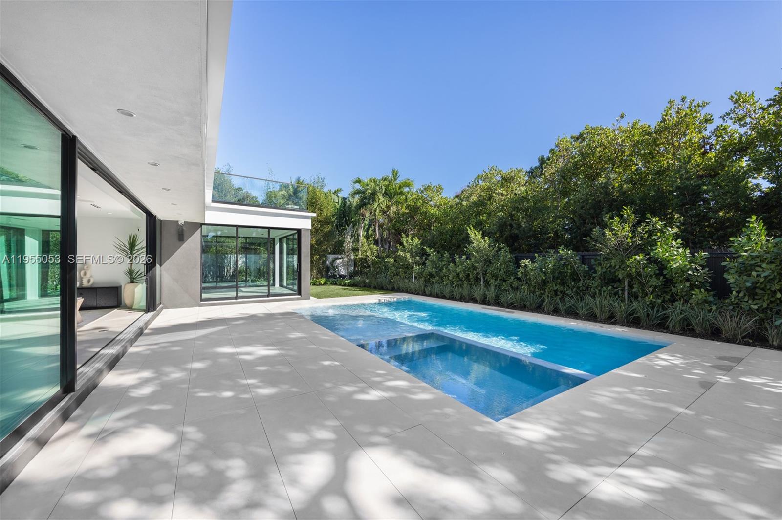 30 Samana Dr, Coconut Grove FL 33133