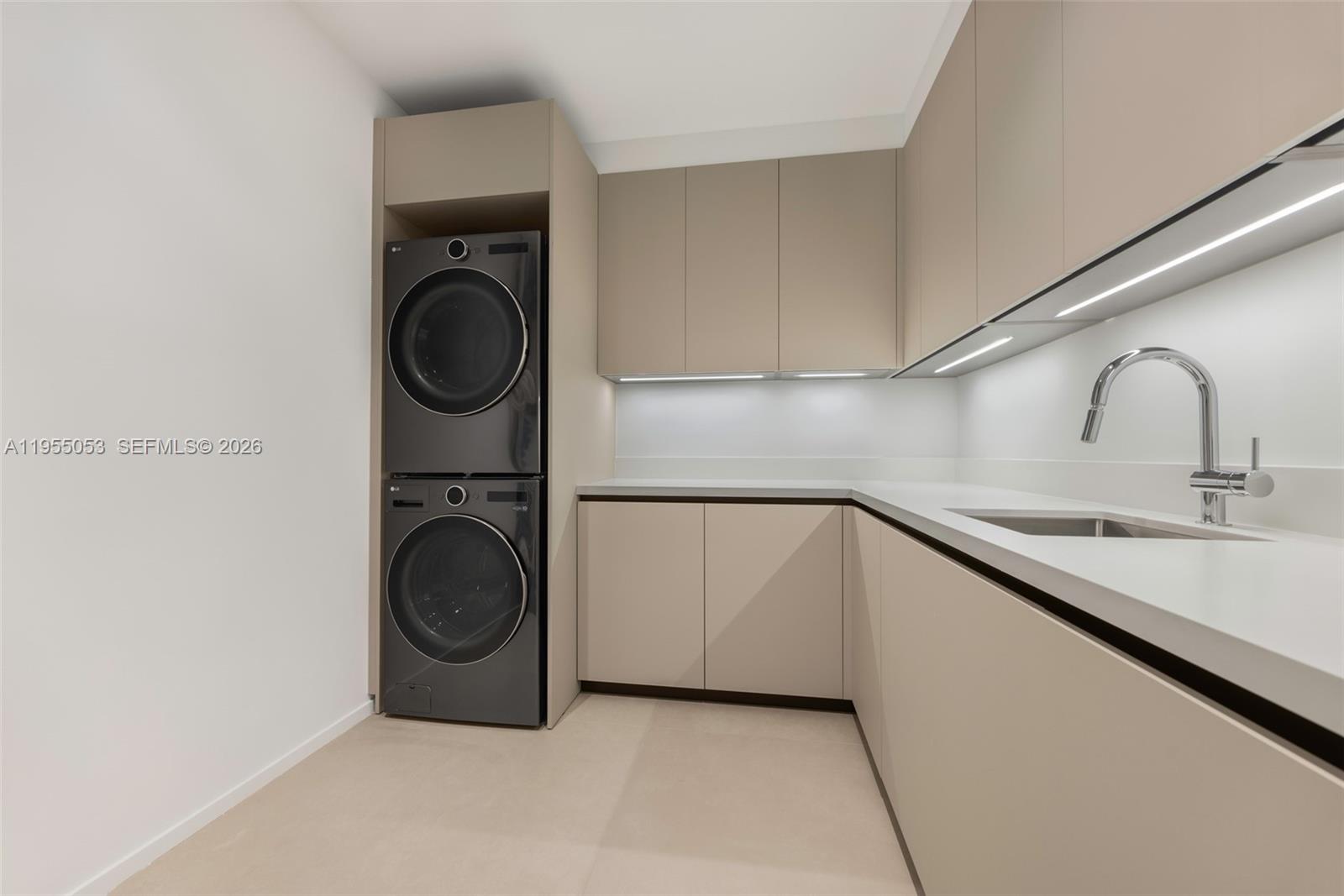 30 Samana Dr, Coconut Grove FL 33133