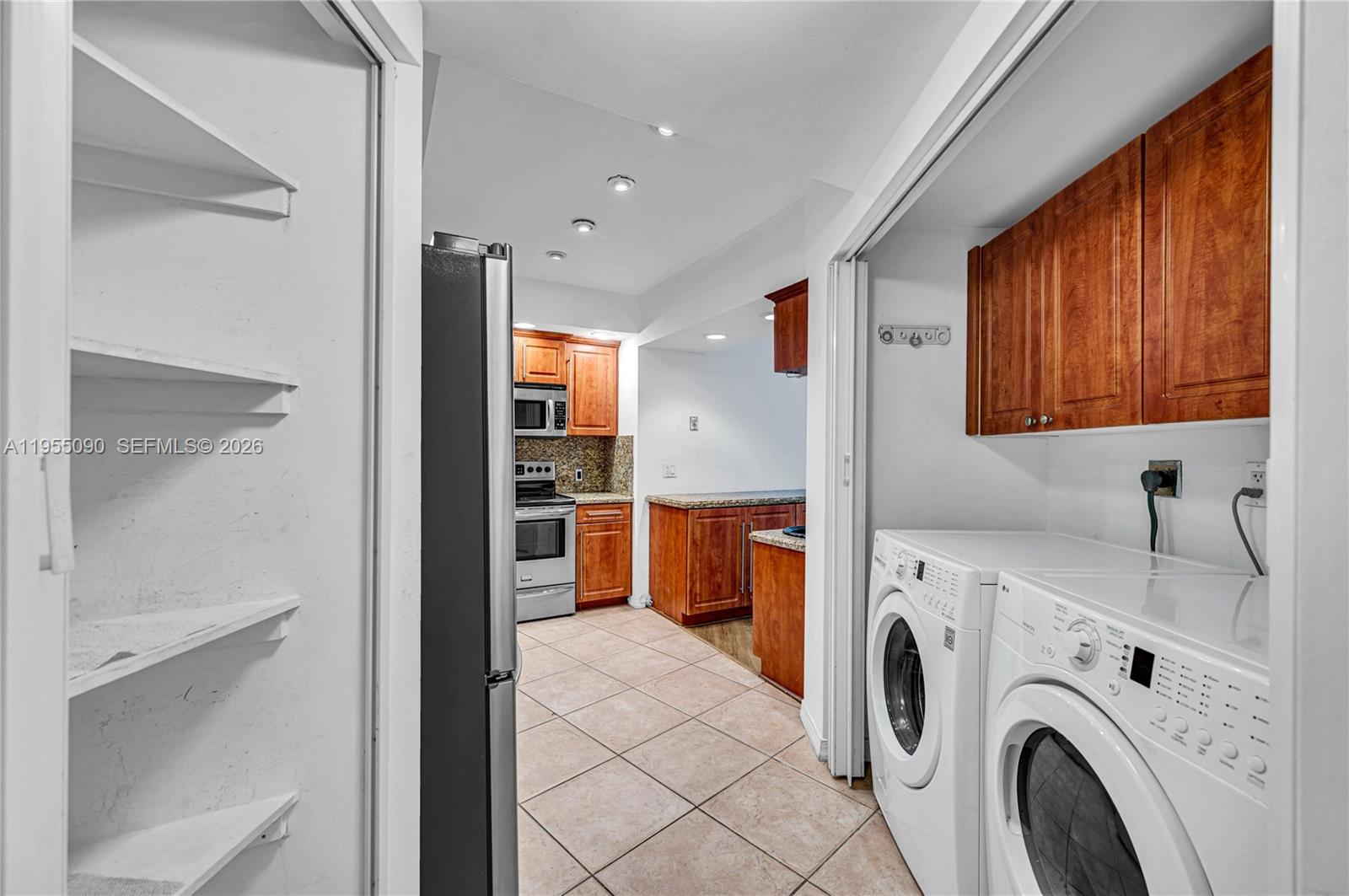 20281 E Country Club Dr #210, Aventura FL 33180