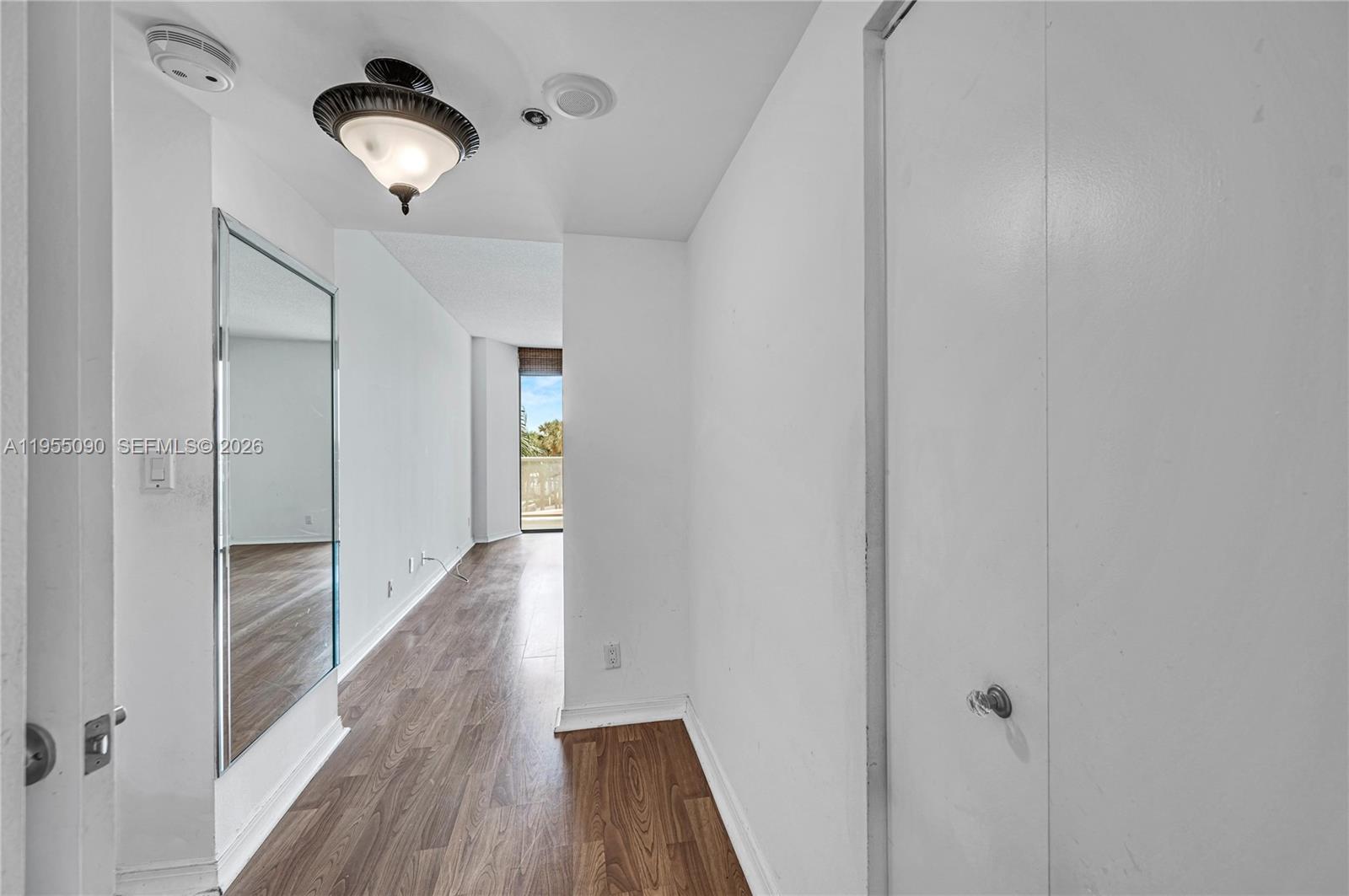 20281 E Country Club Dr #210, Aventura FL 33180