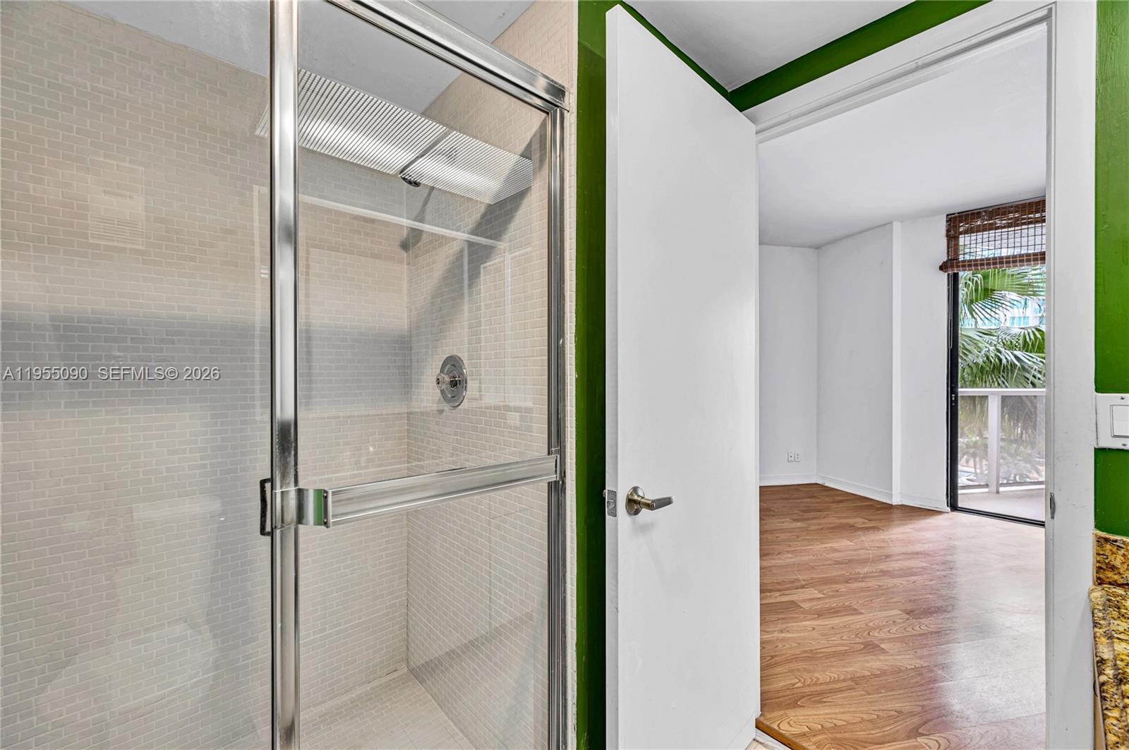 20281 E Country Club Dr #210, Aventura FL 33180