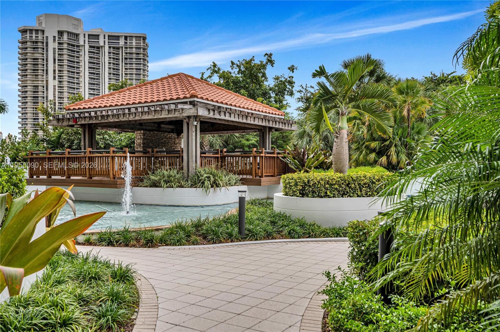 20281 E Country Club Dr #210, Aventura FL 33180