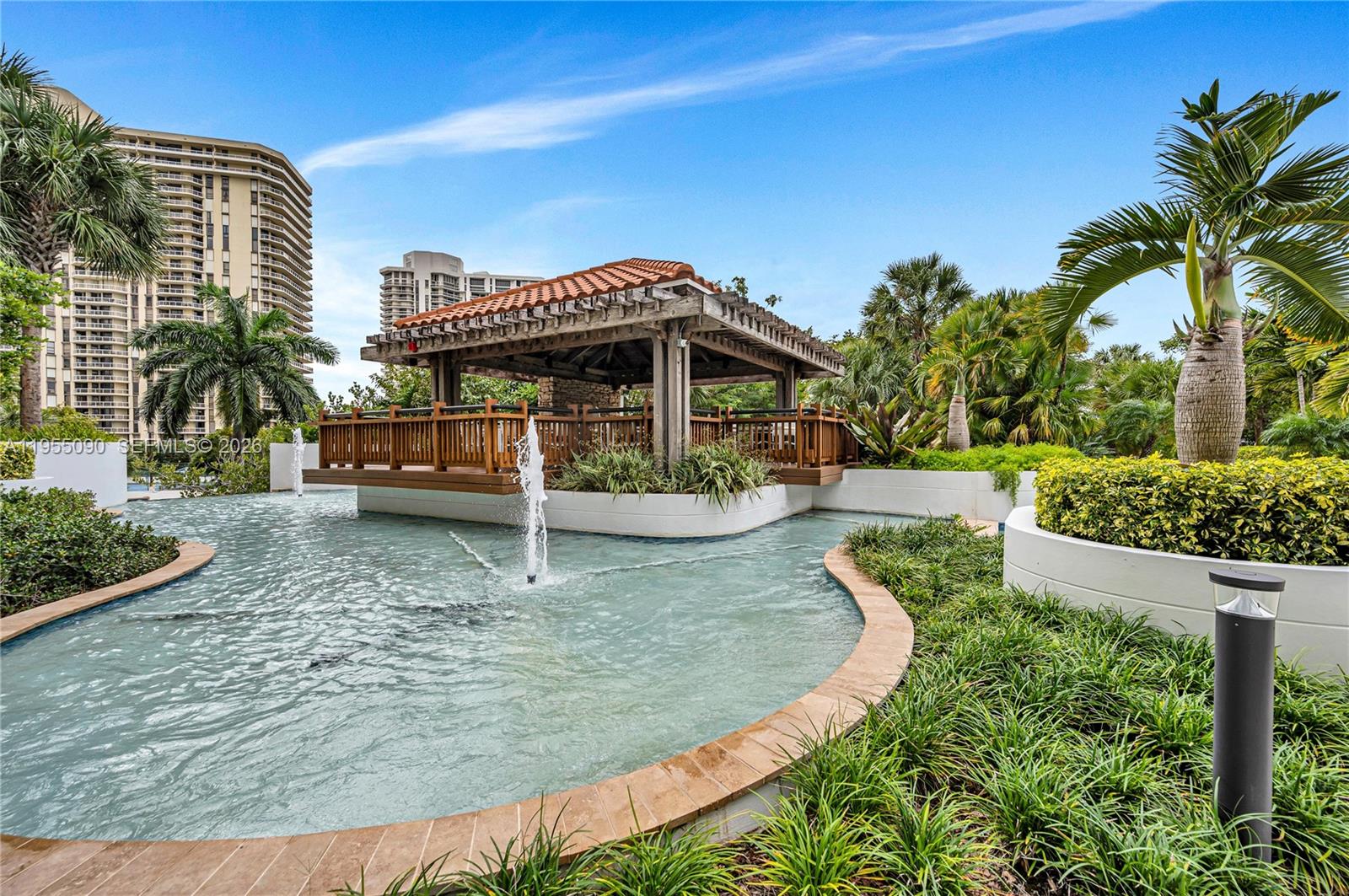 20281 E Country Club Dr #210, Aventura FL 33180