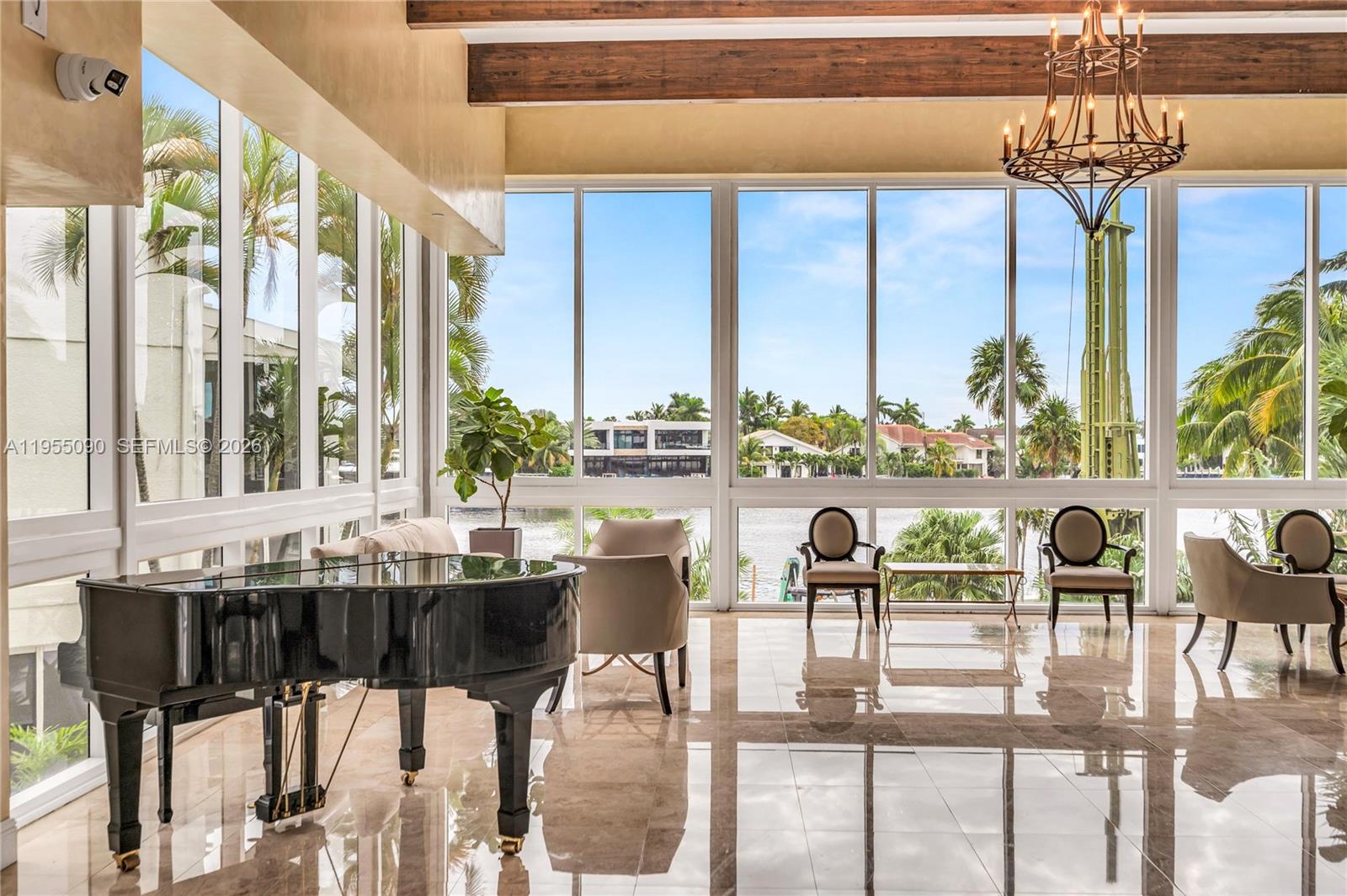 20281 E Country Club Dr #210, Aventura FL 33180