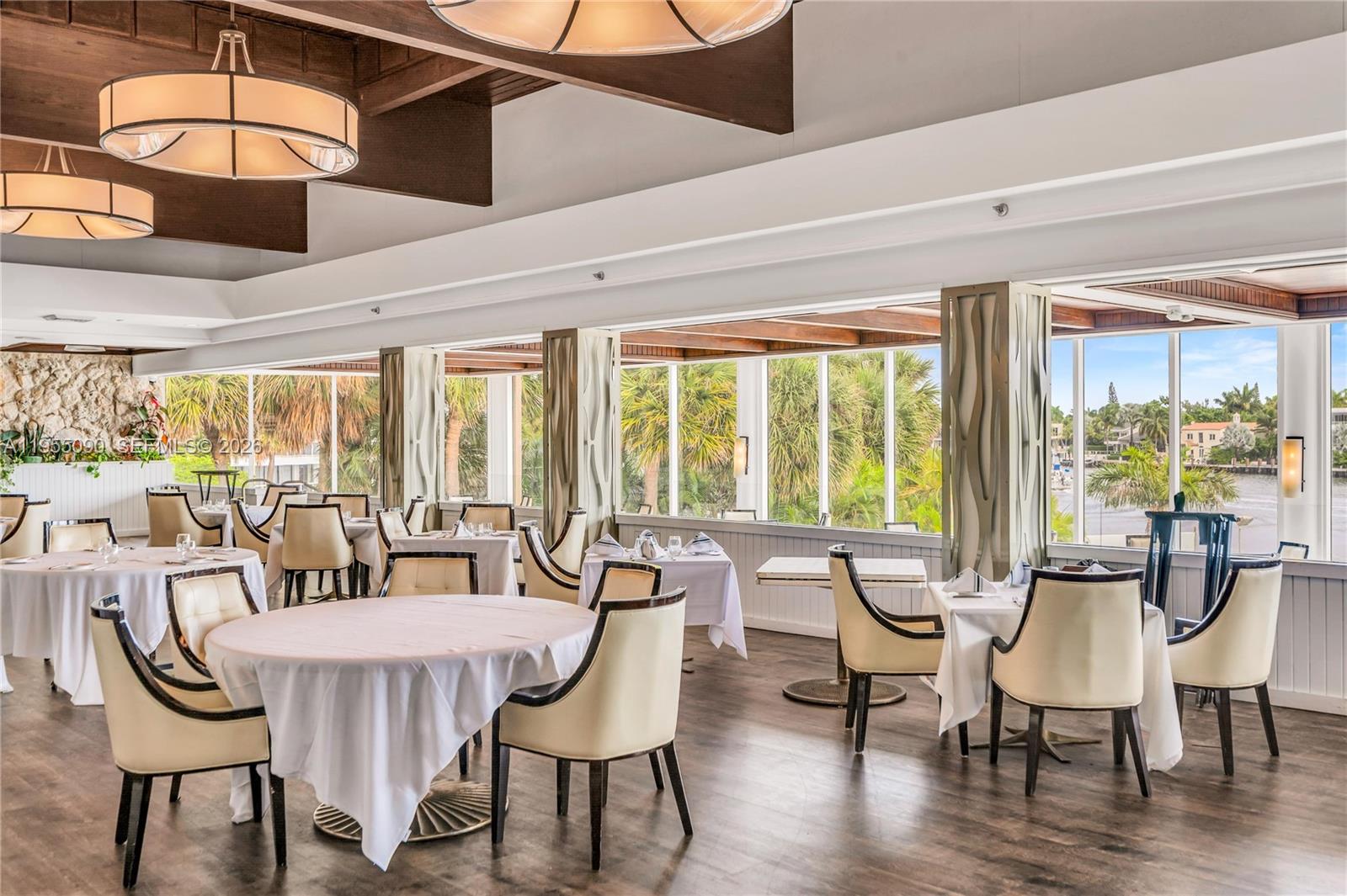 20281 E Country Club Dr #210, Aventura FL 33180