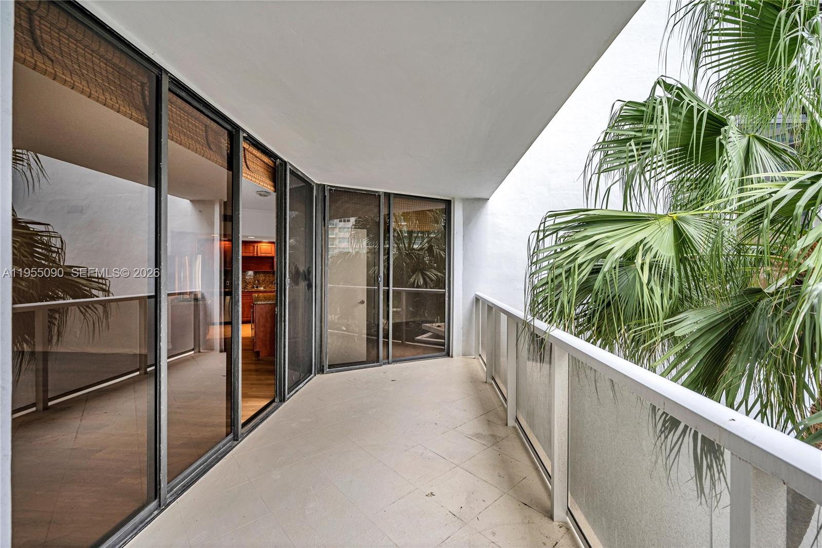 20281 E Country Club Dr #210, Aventura FL 33180