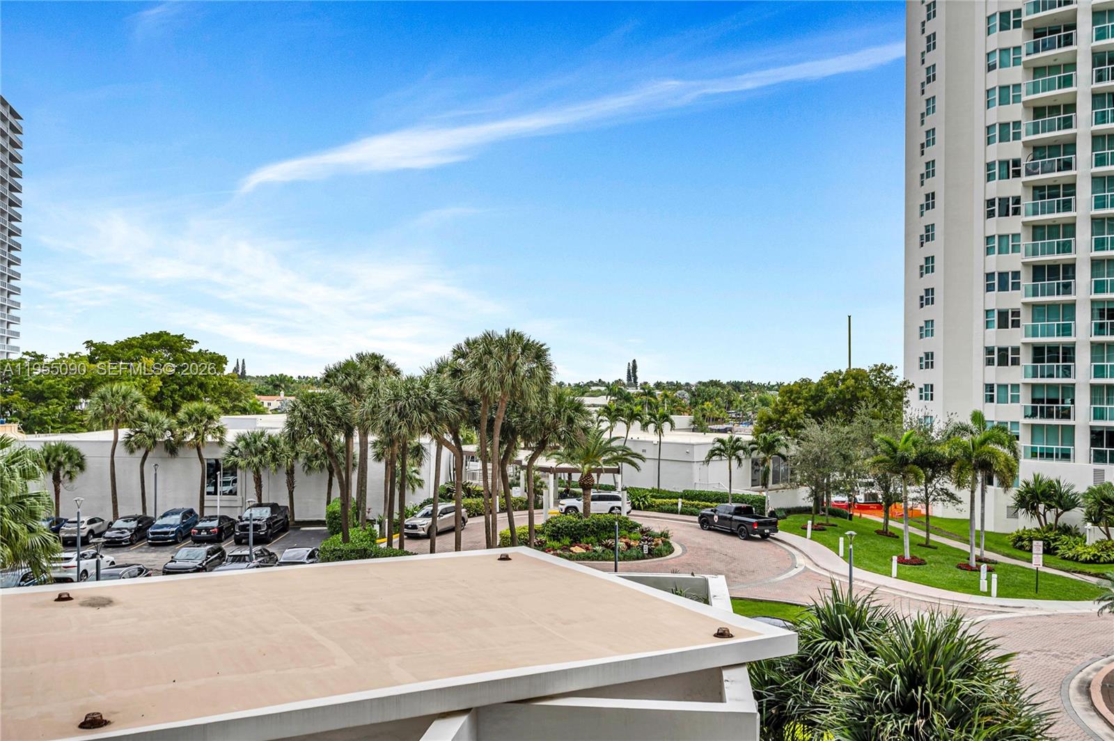 20281 E Country Club Dr #210, Aventura FL 33180