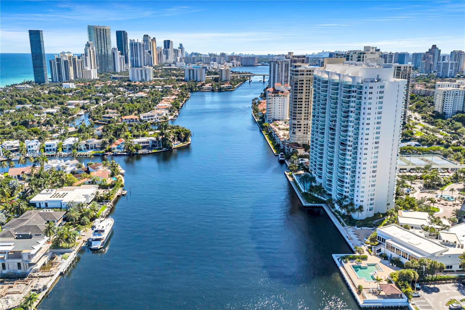 20281 E Country Club Dr #210, Aventura FL 33180