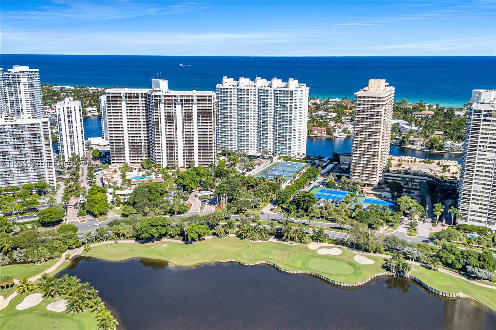 20281 E Country Club Dr #210, Aventura FL 33180