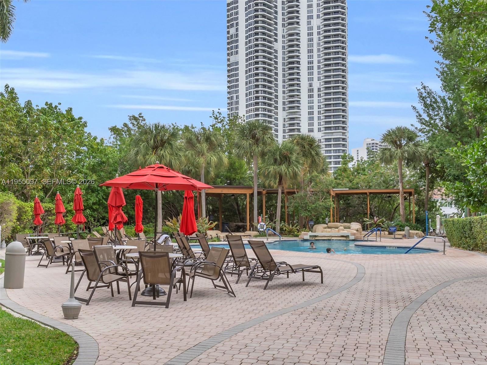 3400 NE 192nd St #910, Aventura FL 33180