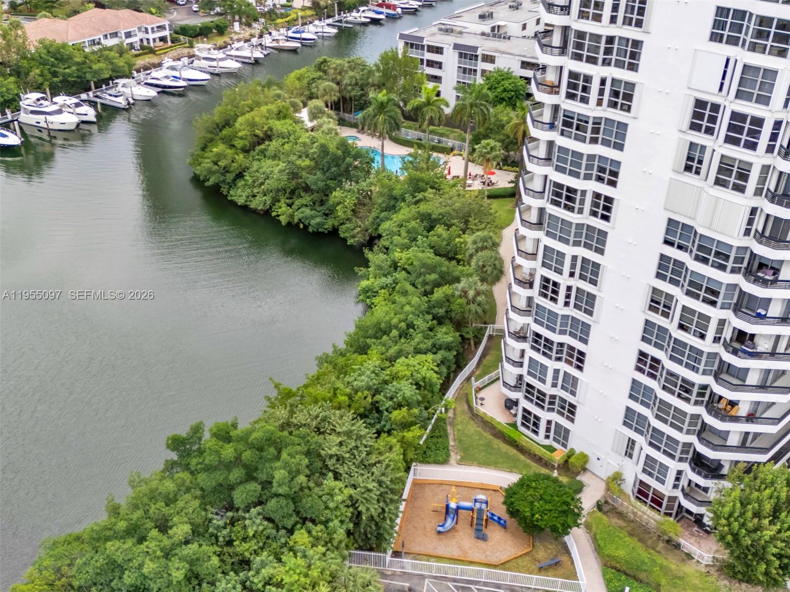 3400 NE 192nd St #910, Aventura FL 33180