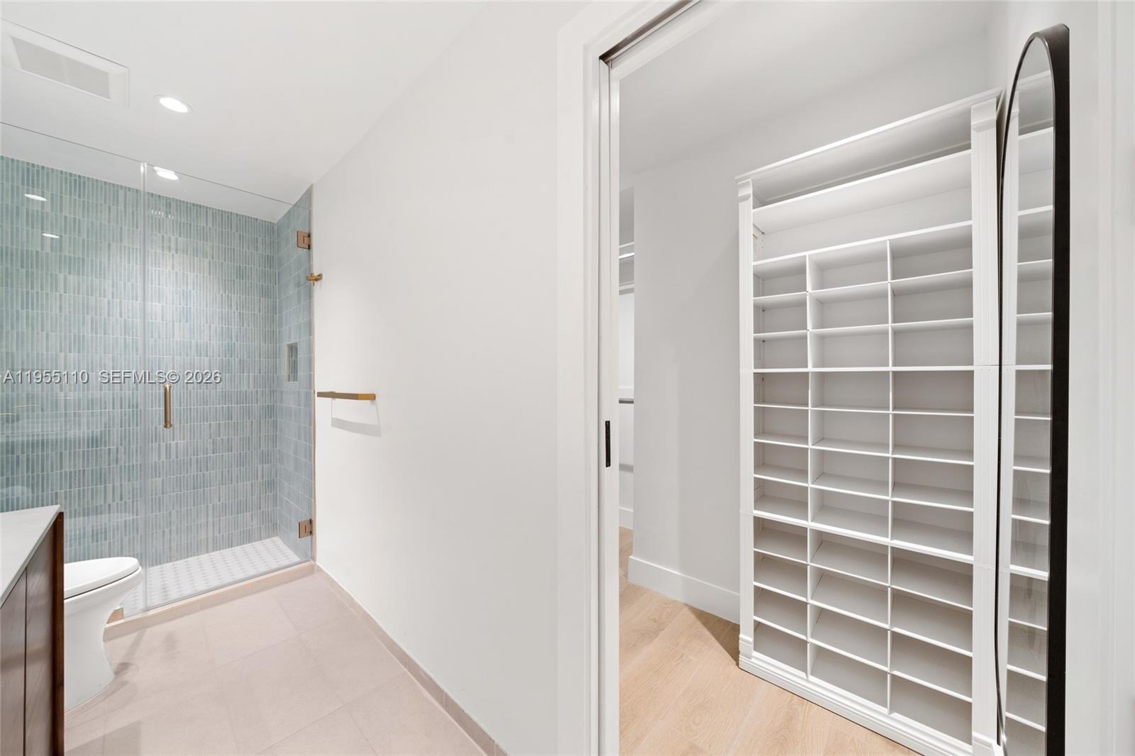 1111 Crandon Blvd #B103, Key Biscayne FL 33149