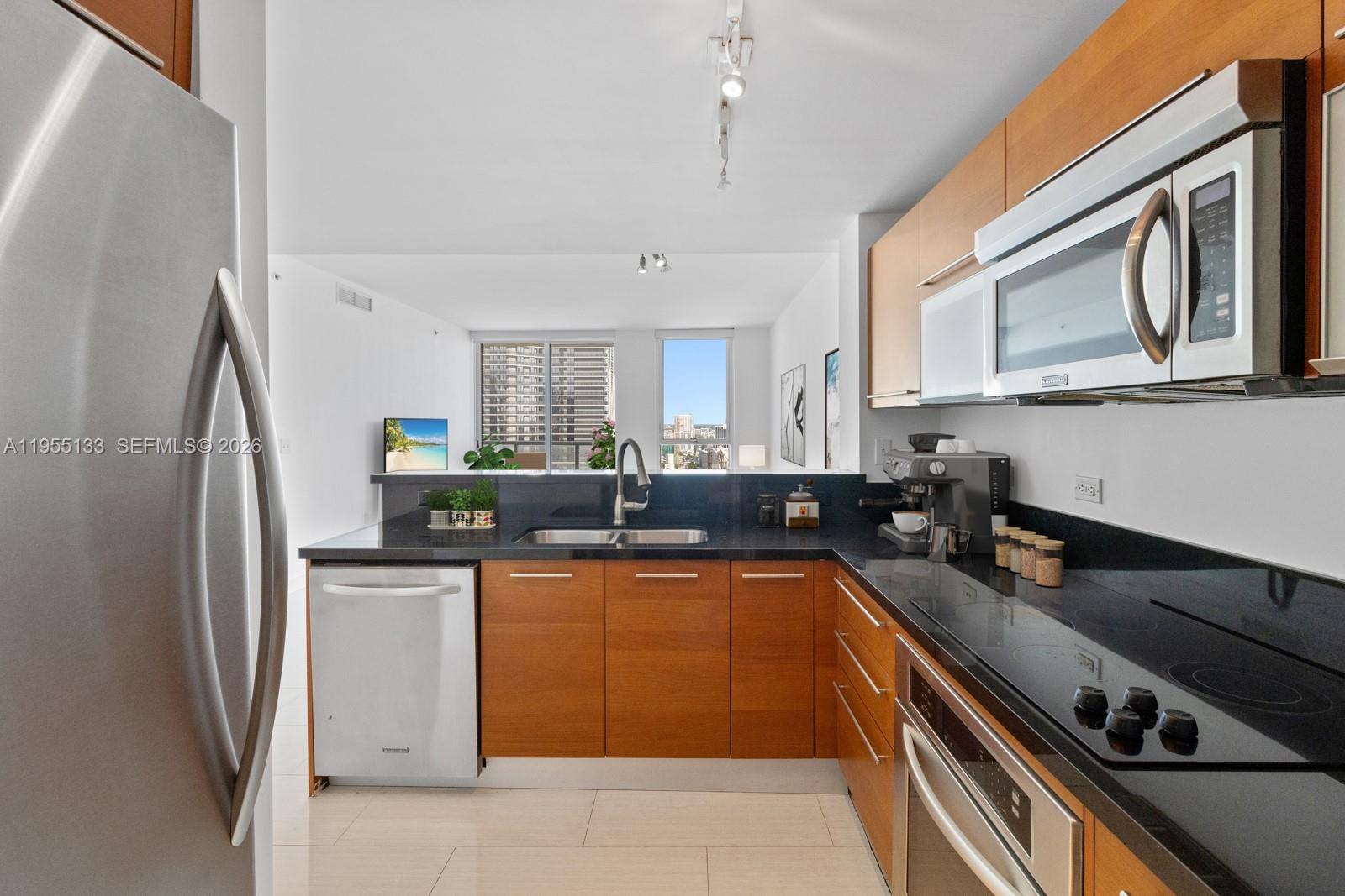 244 Biscayne Blvd #3104, Miami FL 33132