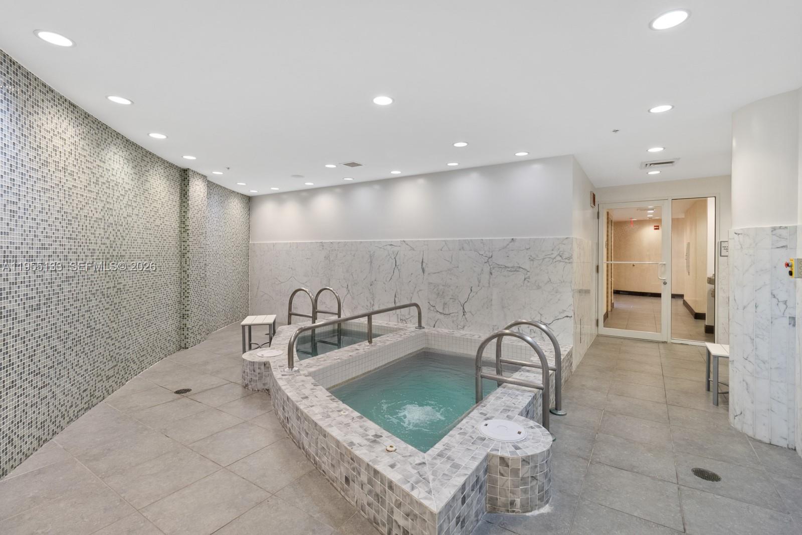 244 Biscayne Blvd #3104, Miami FL 33132