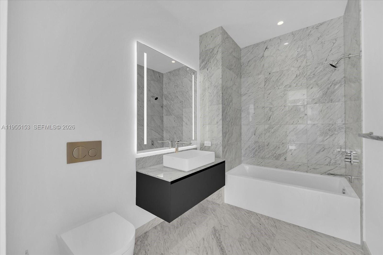 5 Grove Isle #L305, Coconut Grove FL 33133