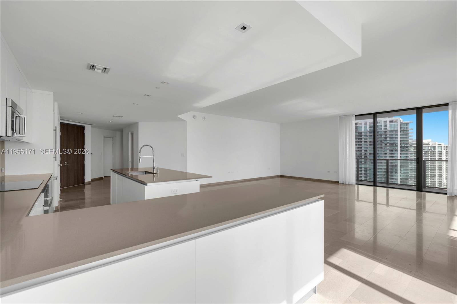 88 SW 7th St #3711, Miami FL 33130