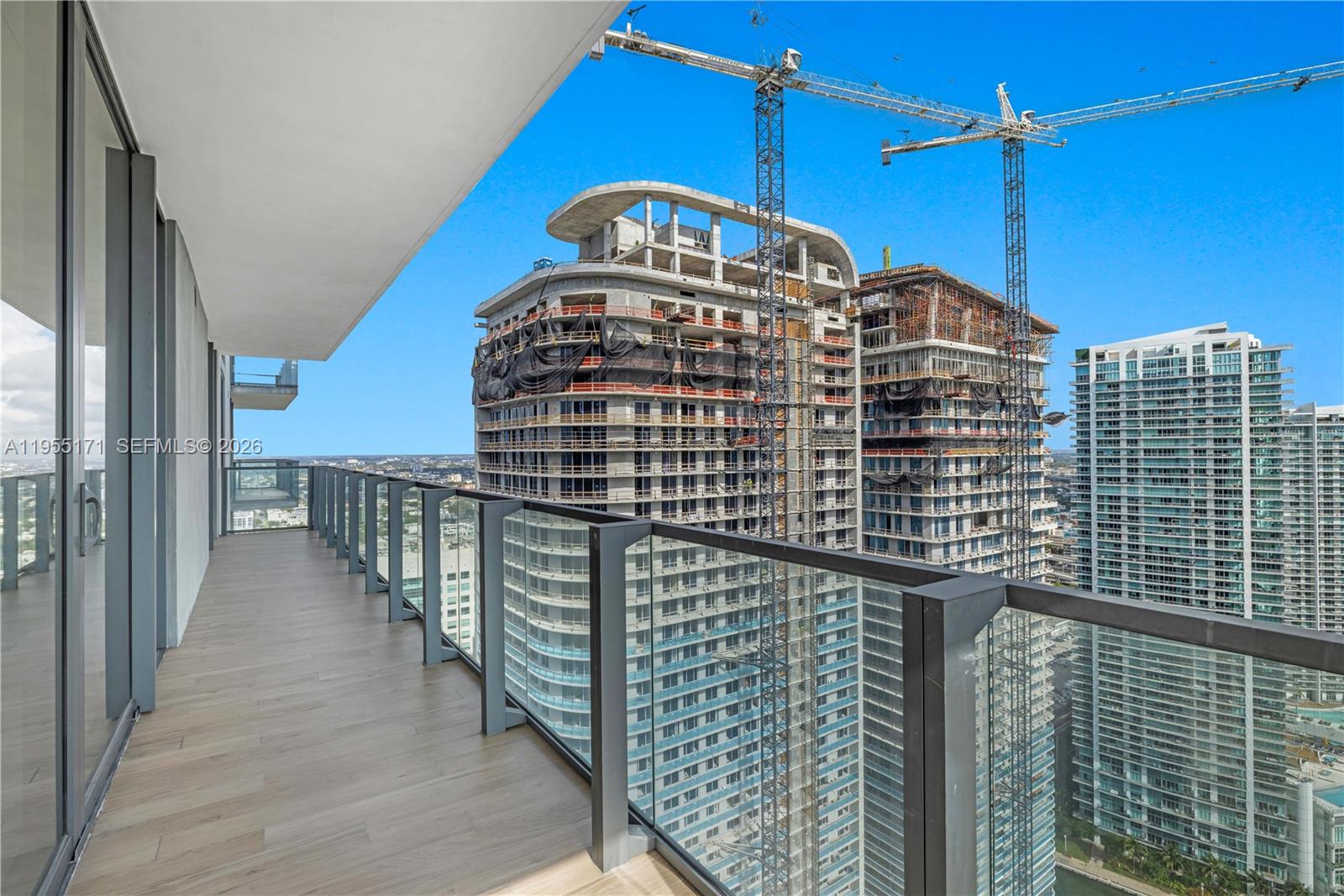 88 SW 7th St #3711, Miami FL 33130