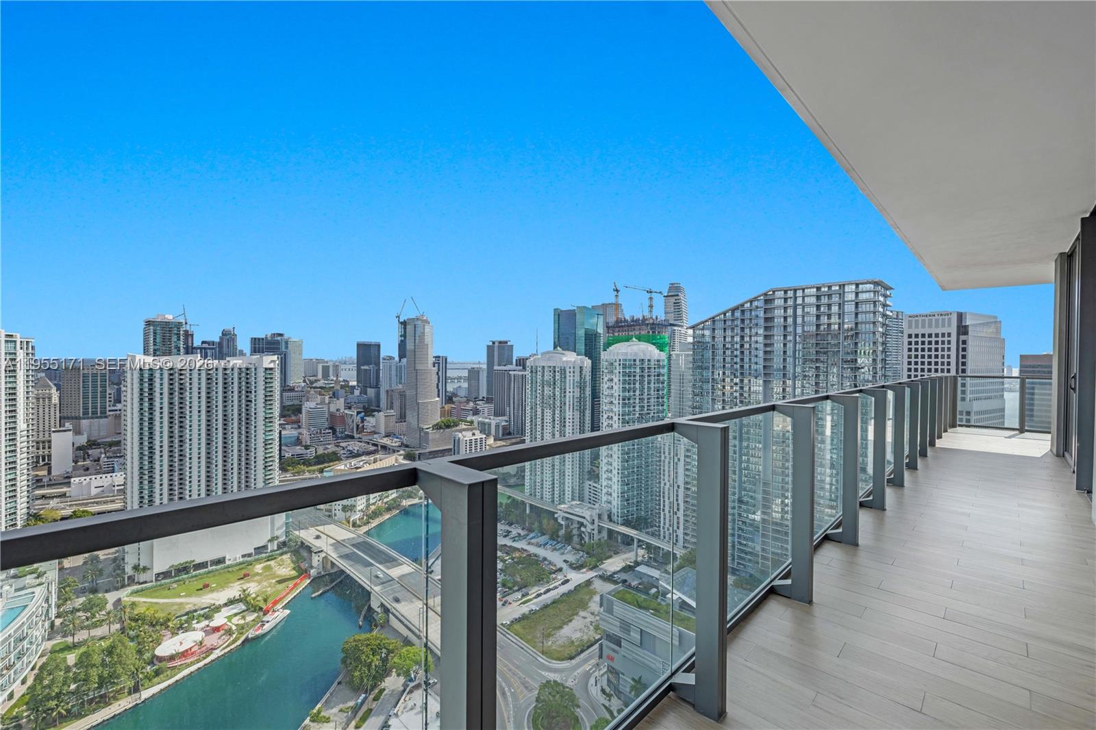 88 SW 7th St #3711, Miami FL 33130