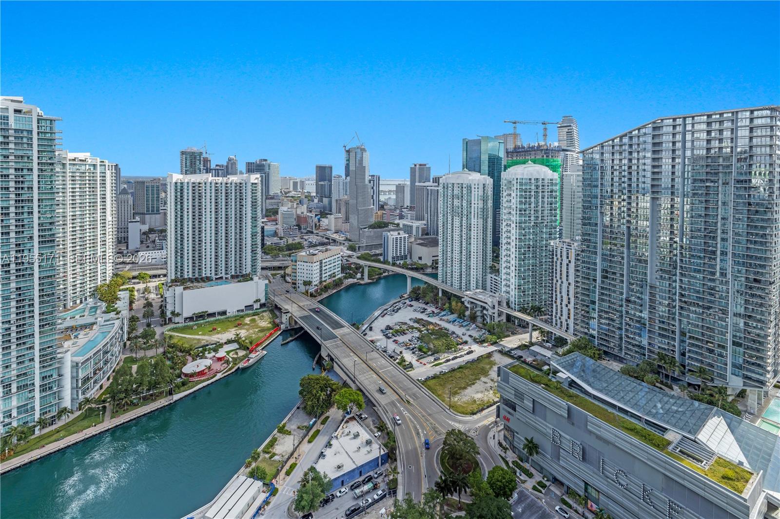 88 SW 7th St #3711, Miami FL 33130