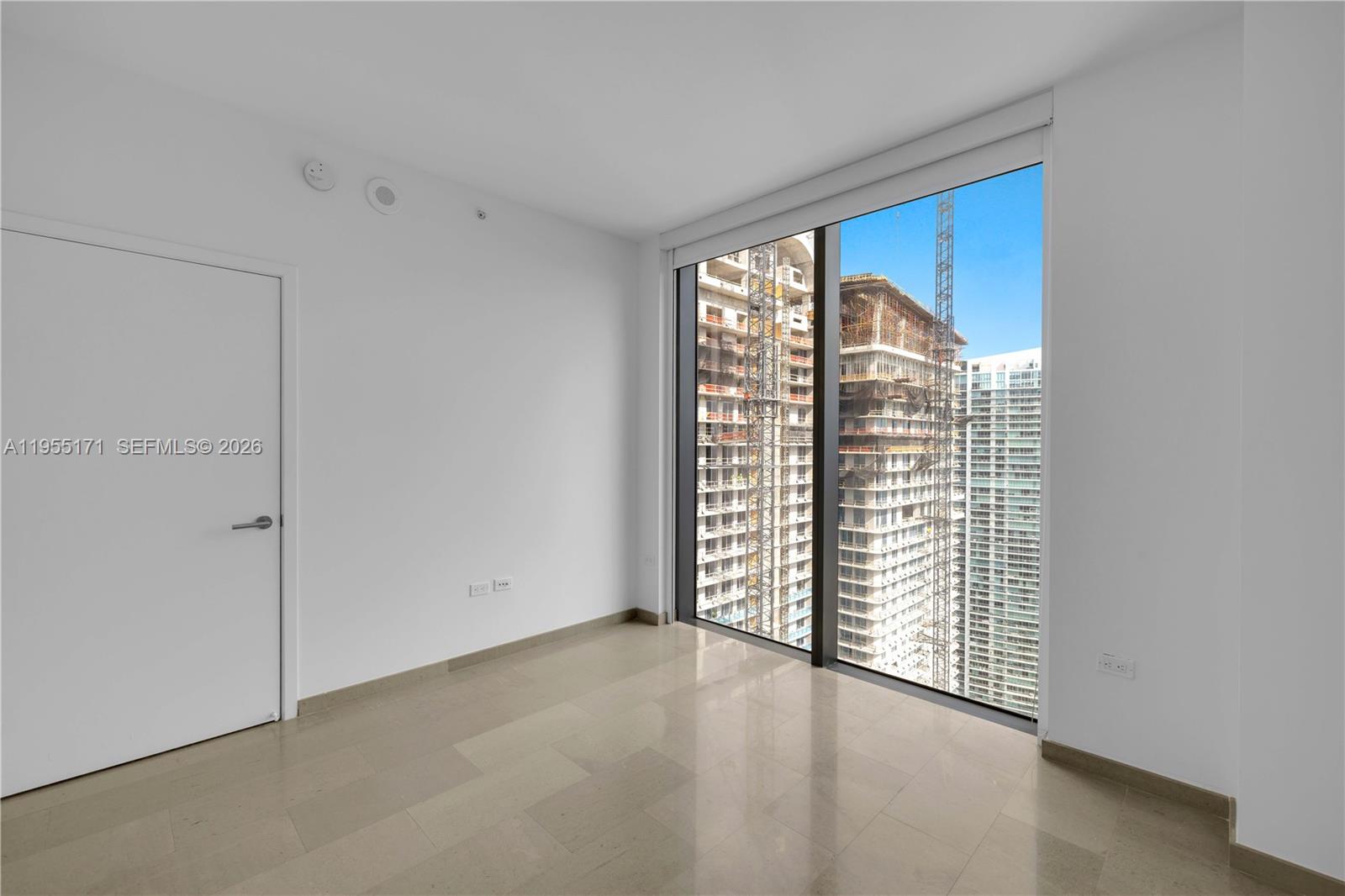 88 SW 7th St #3711, Miami FL 33130