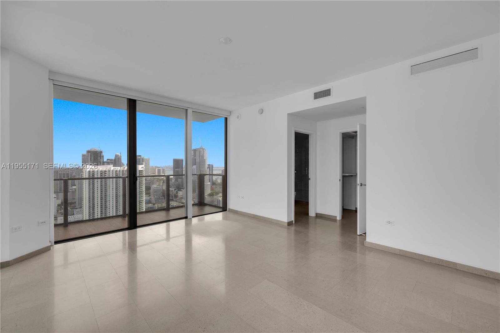88 SW 7th St #3711, Miami FL 33130