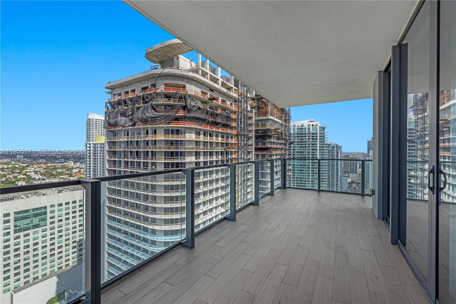 88 SW 7th St #3711, Miami FL 33130