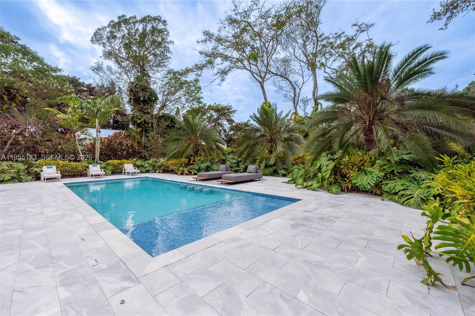 11600 SW 77th Ave, Pinecrest FL 33156