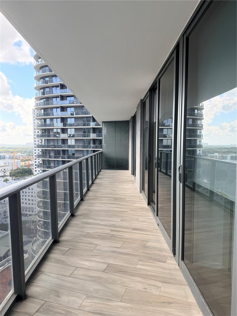 801 S Miami Ave #2002, Miami FL 33130