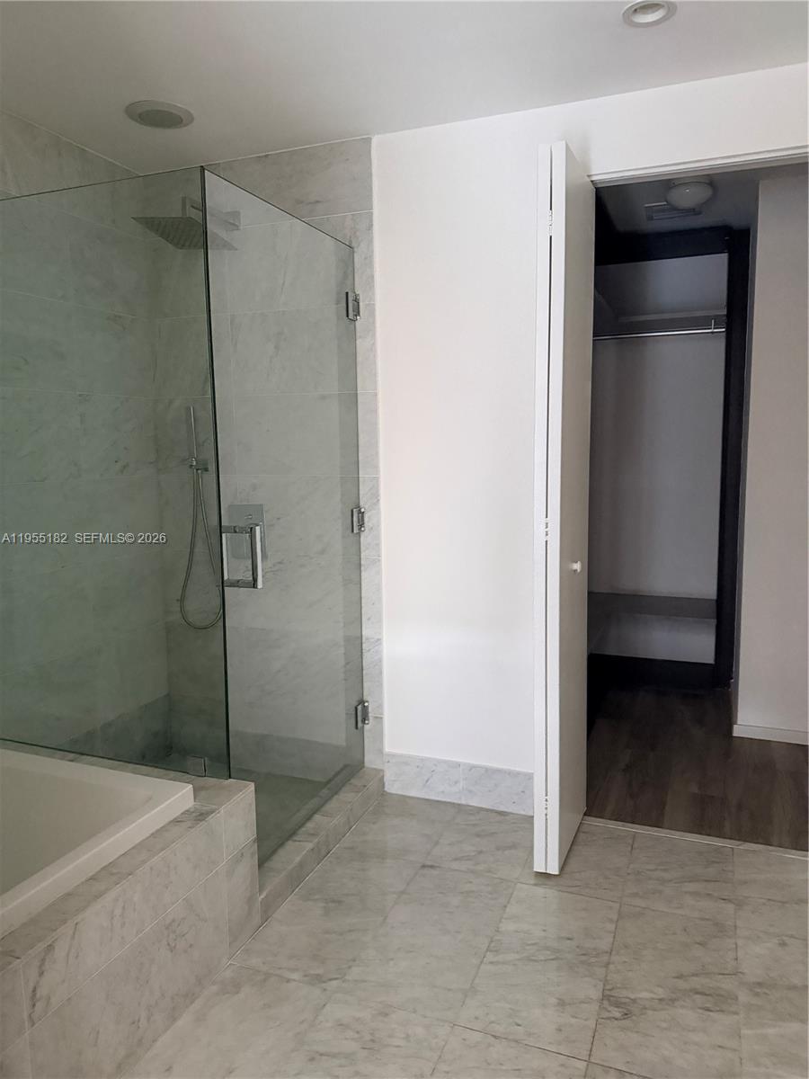 801 S Miami Ave #2002, Miami FL 33130