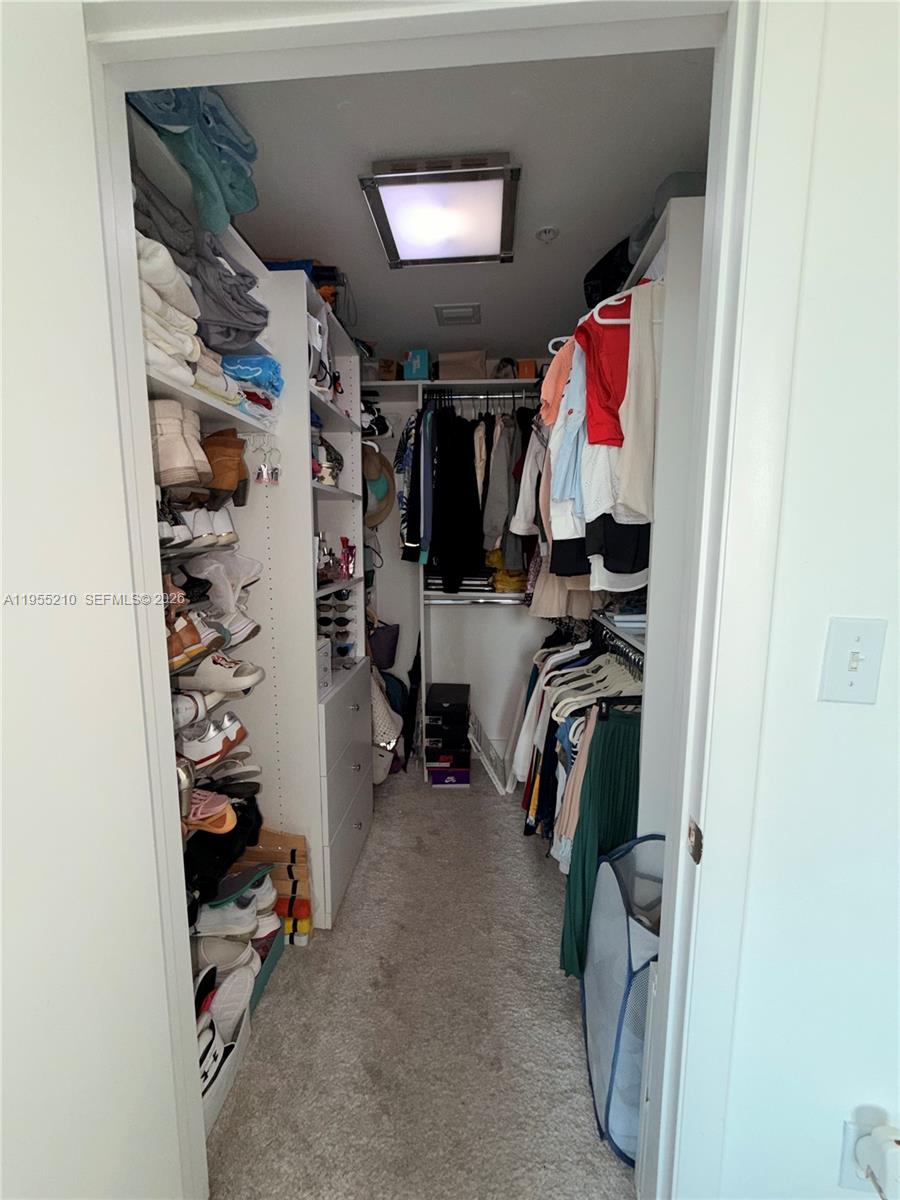 253 NE 2nd St #2402, Miami FL 33132