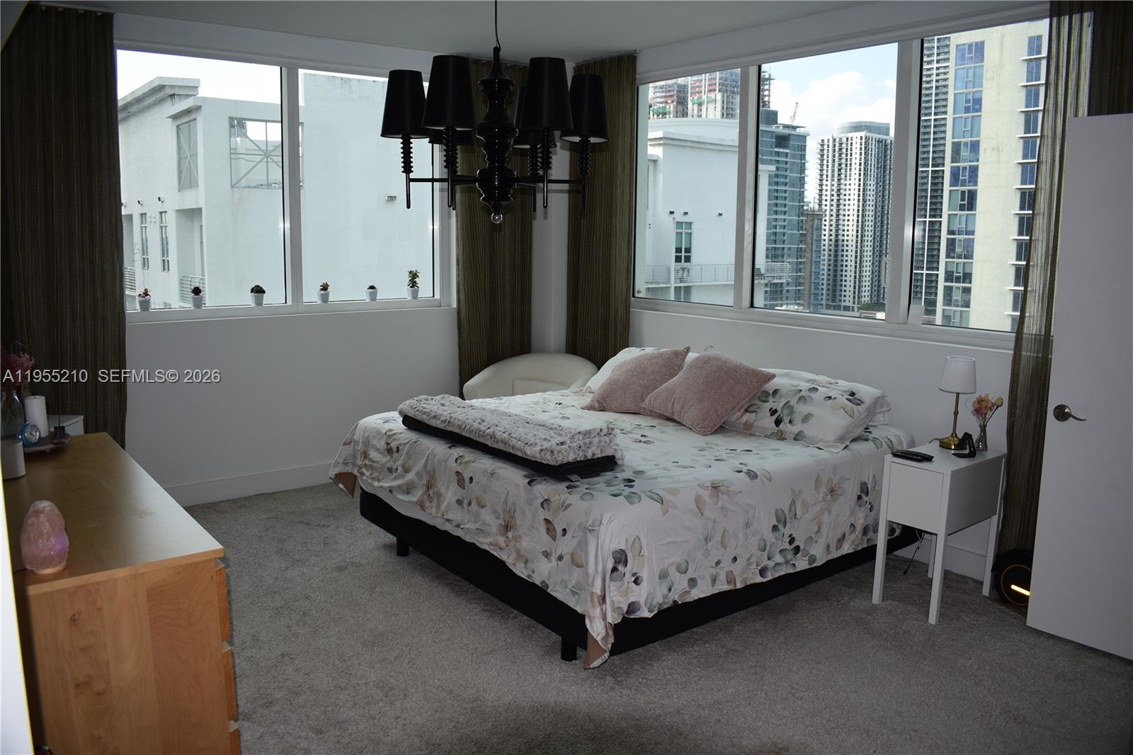 253 NE 2nd St #2402, Miami FL 33132