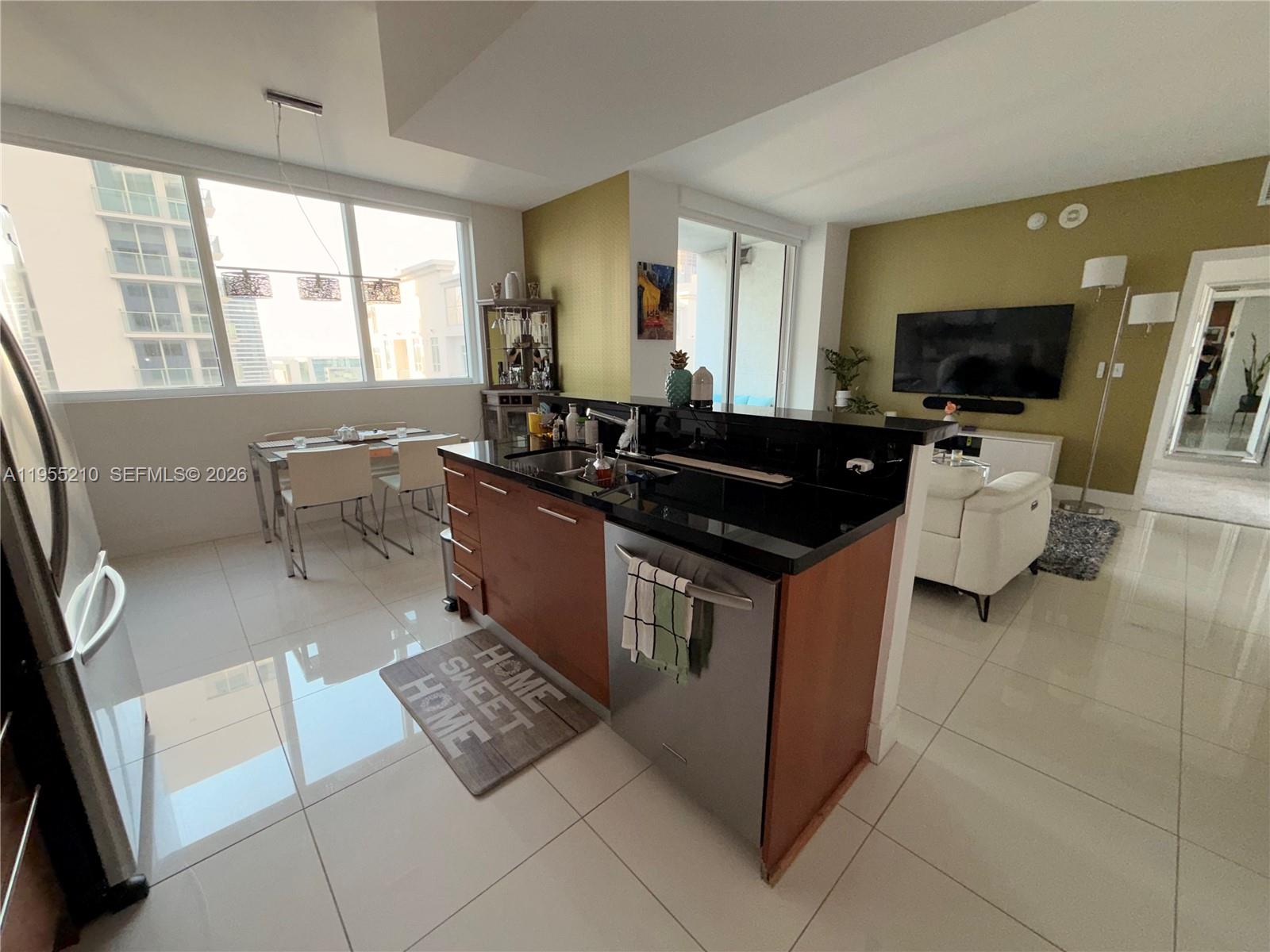 253 NE 2nd St #2402, Miami FL 33132