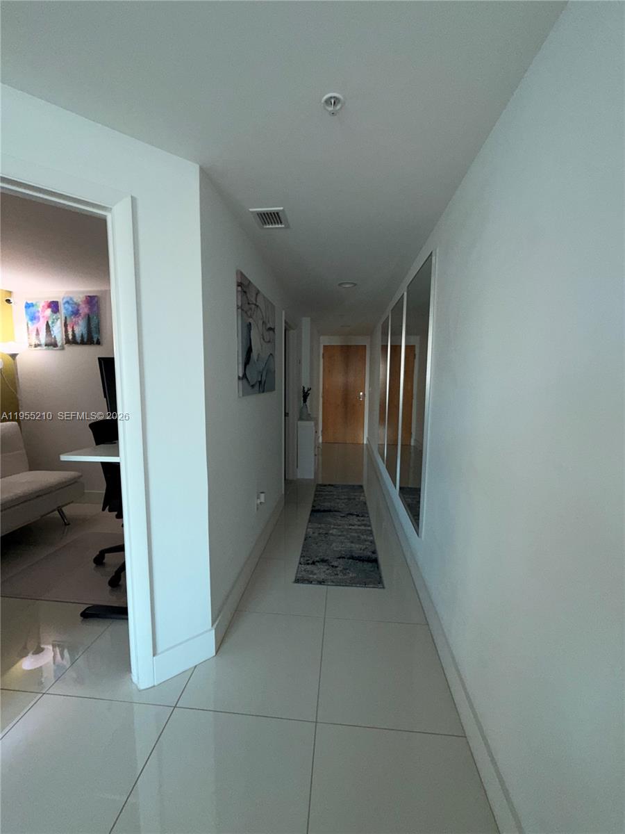 253 NE 2nd St #2402, Miami FL 33132