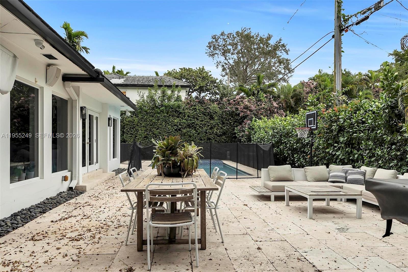 1444 Mendavia Ave, Coral Gables FL 33146