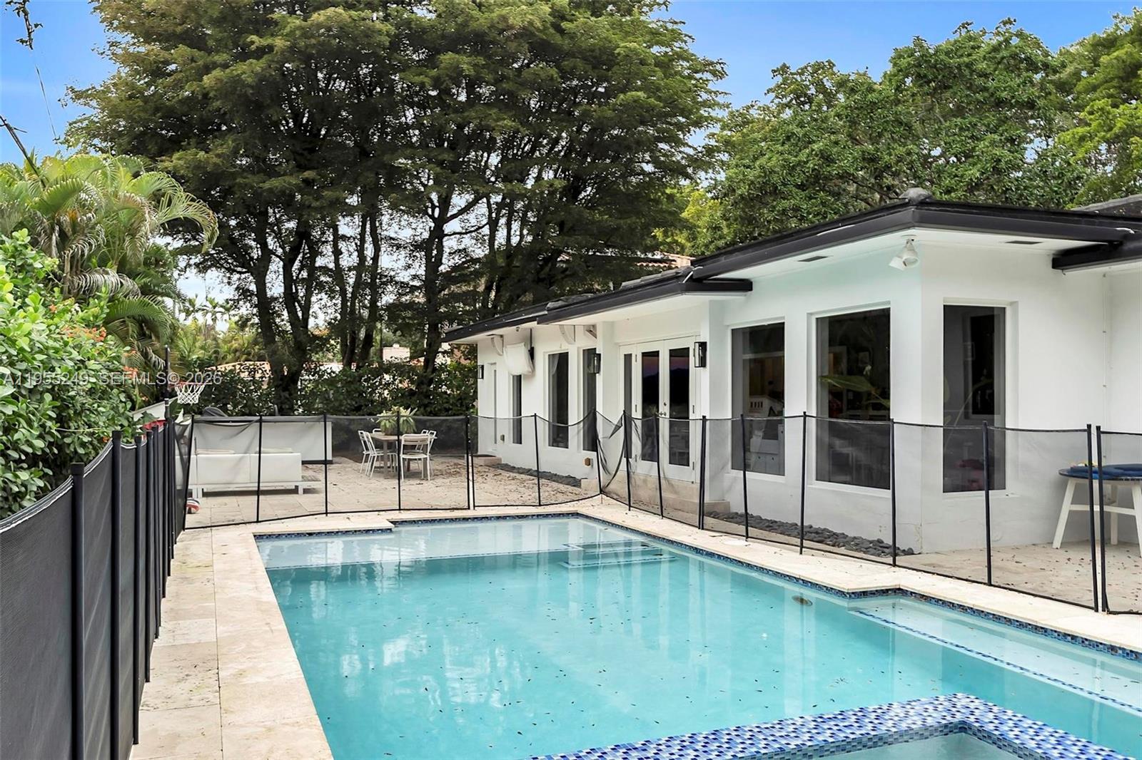 1444 Mendavia Ave, Coral Gables FL 33146