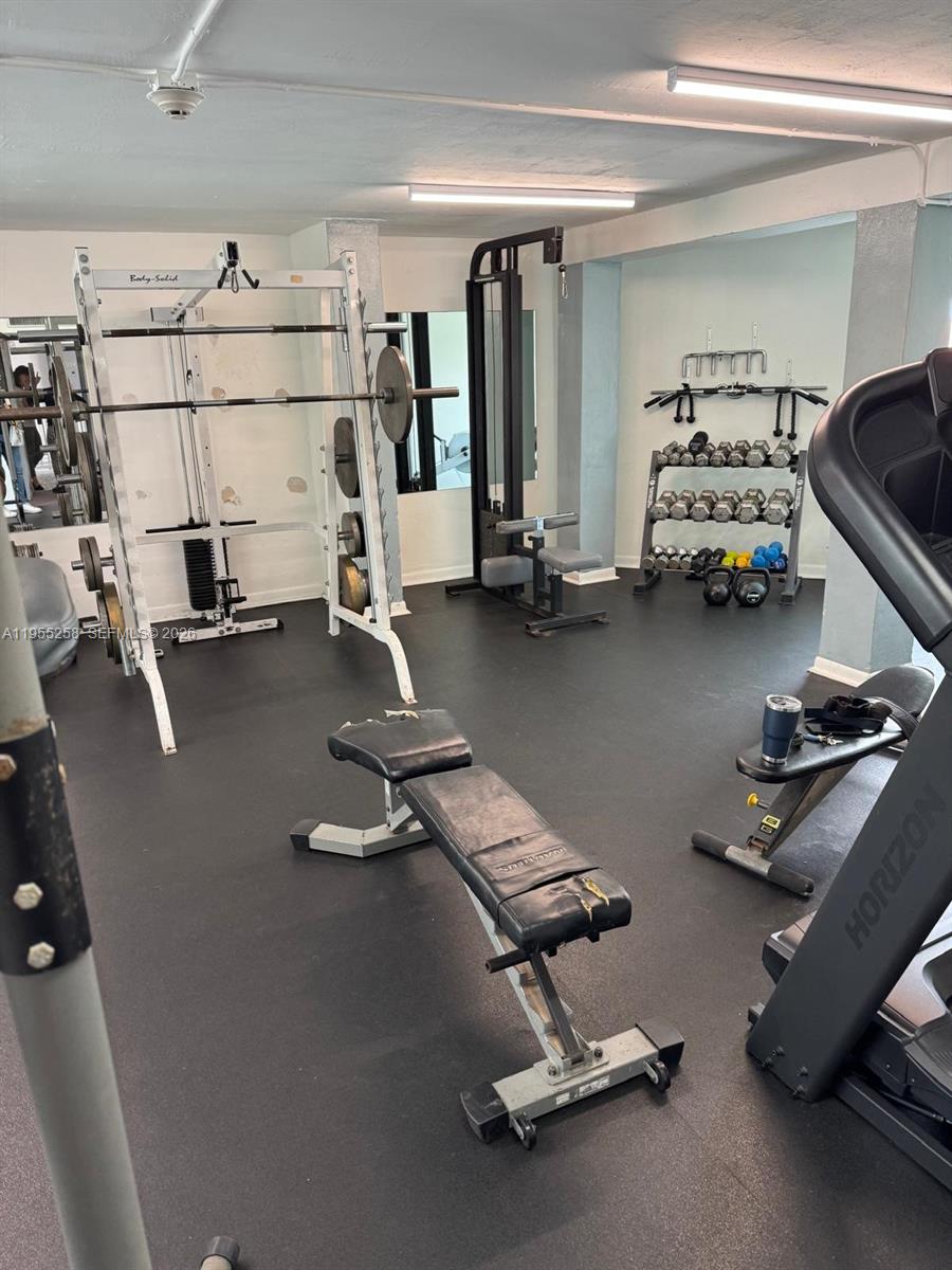 4000 NE 170th St #200, North Miami Beach FL 33160