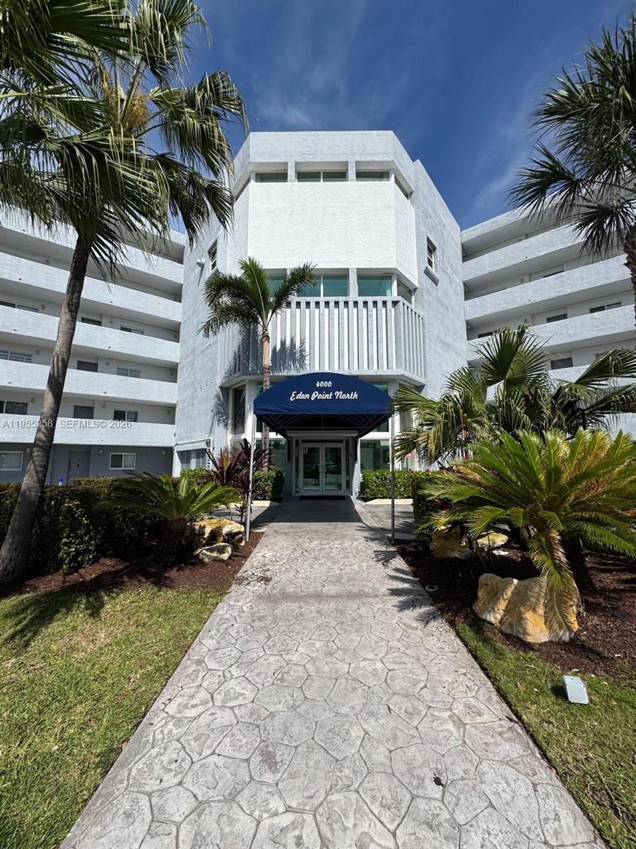 4000 NE 170th St #200, North Miami Beach FL 33160