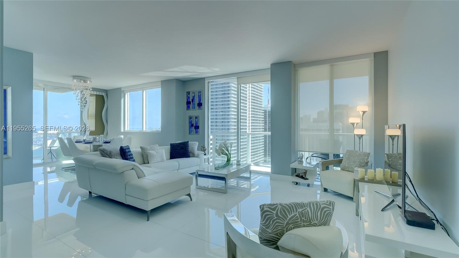 253 NE 2nd St #3509, Miami FL 33132