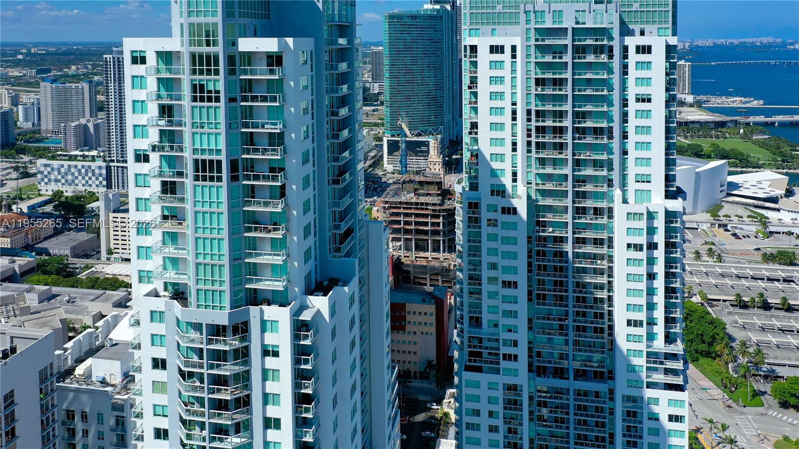 253 NE 2nd St #3509, Miami FL 33132