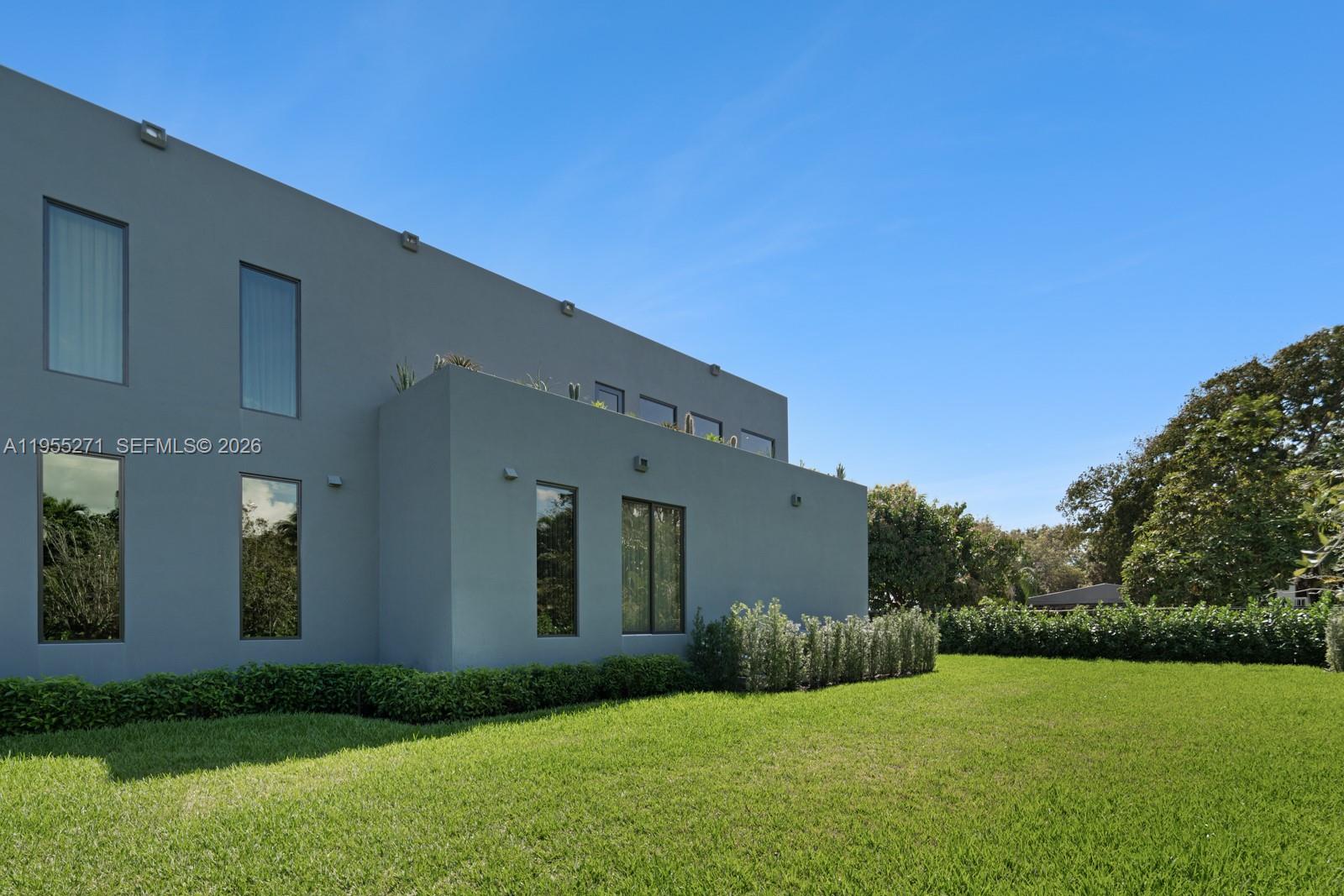5900 SW 129th Ter, Pinecrest FL 33156