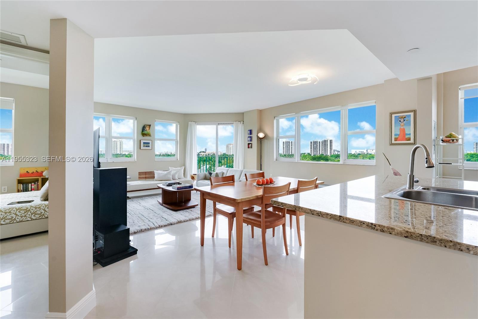 19900 E Country Club Dr #702, Aventura FL 33180