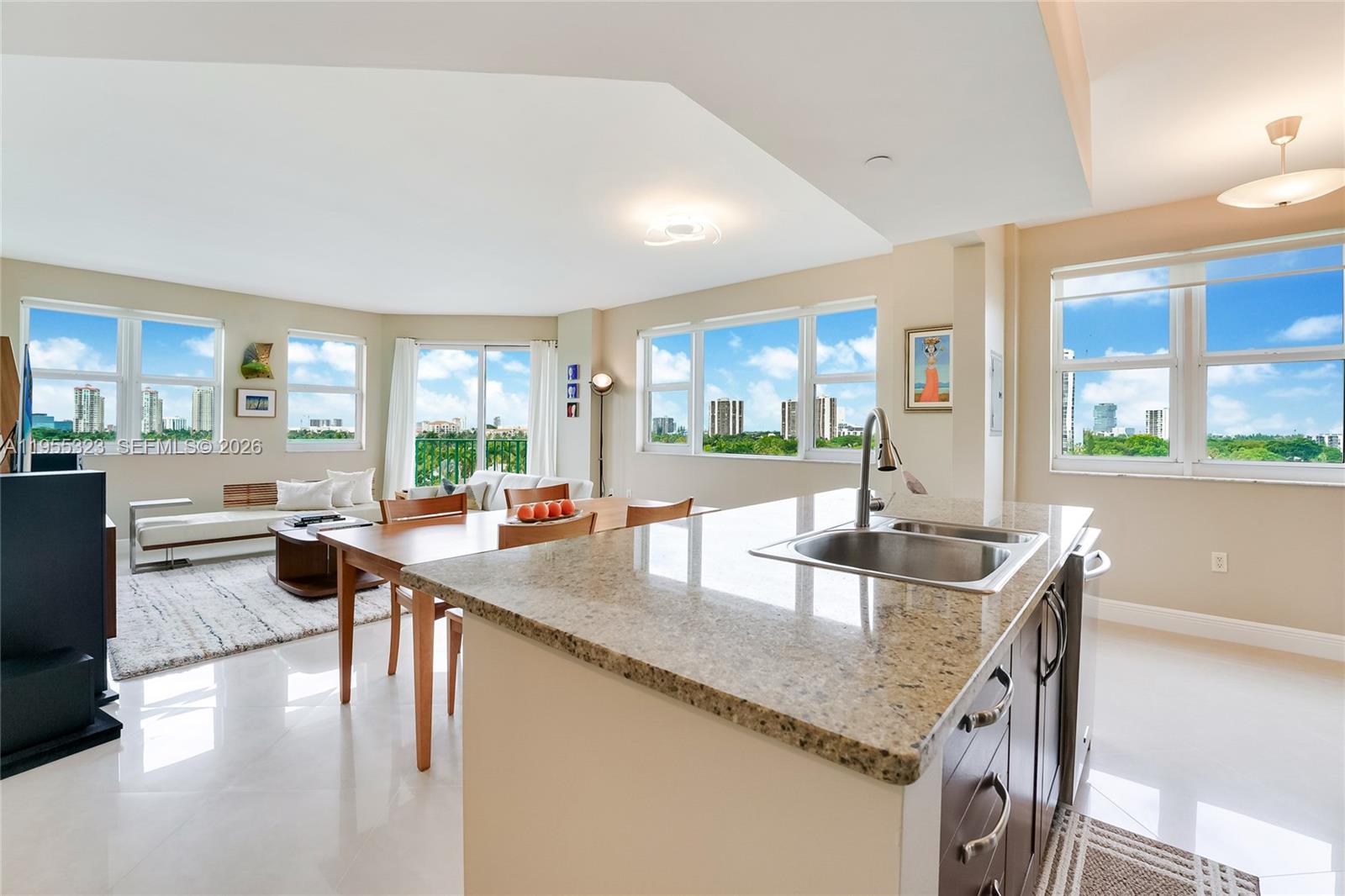 19900 E Country Club Dr #702, Aventura FL 33180