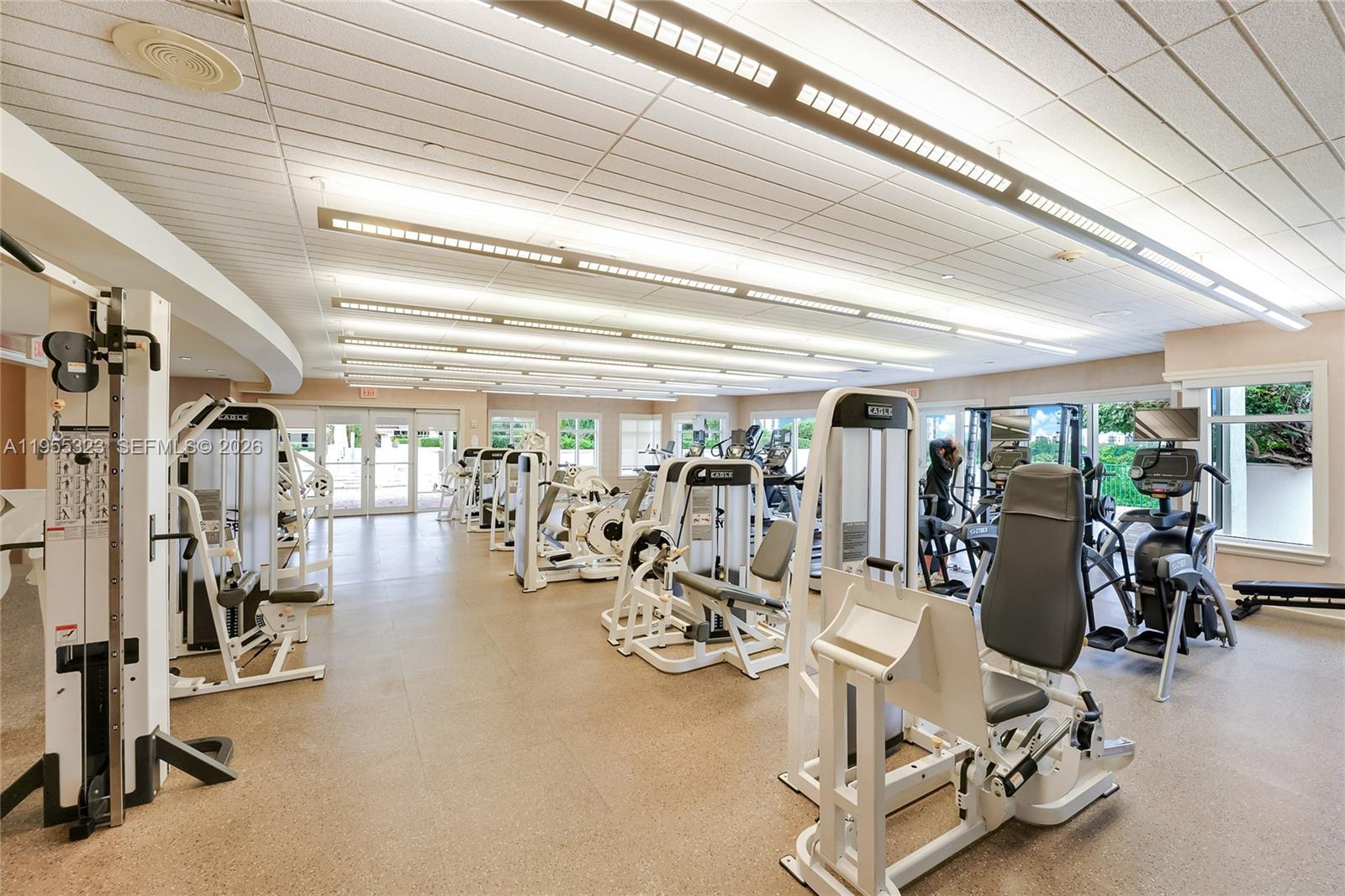 19900 E Country Club Dr #702, Aventura FL 33180