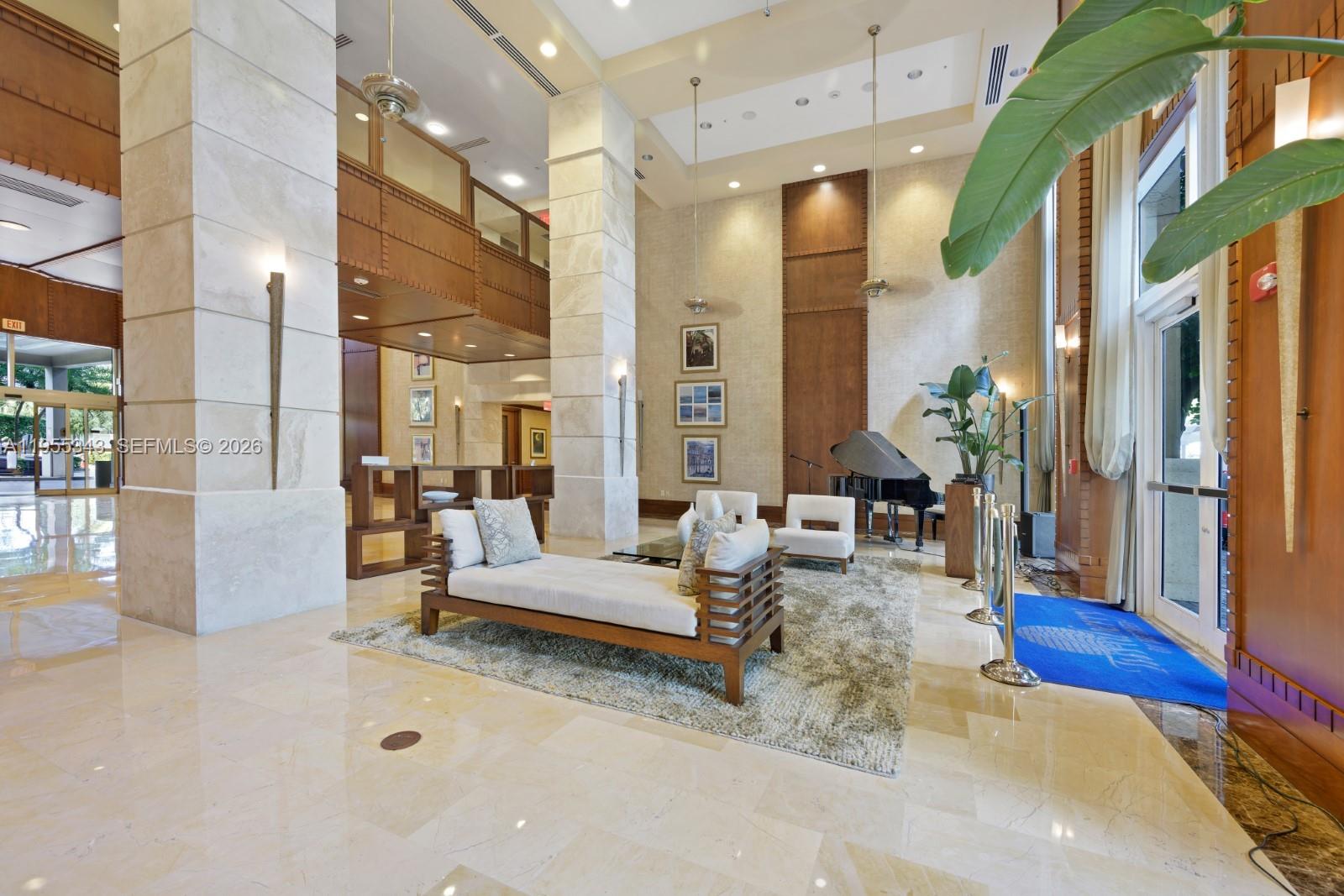 19501 W Country Club Dr #2206, Aventura FL 33180