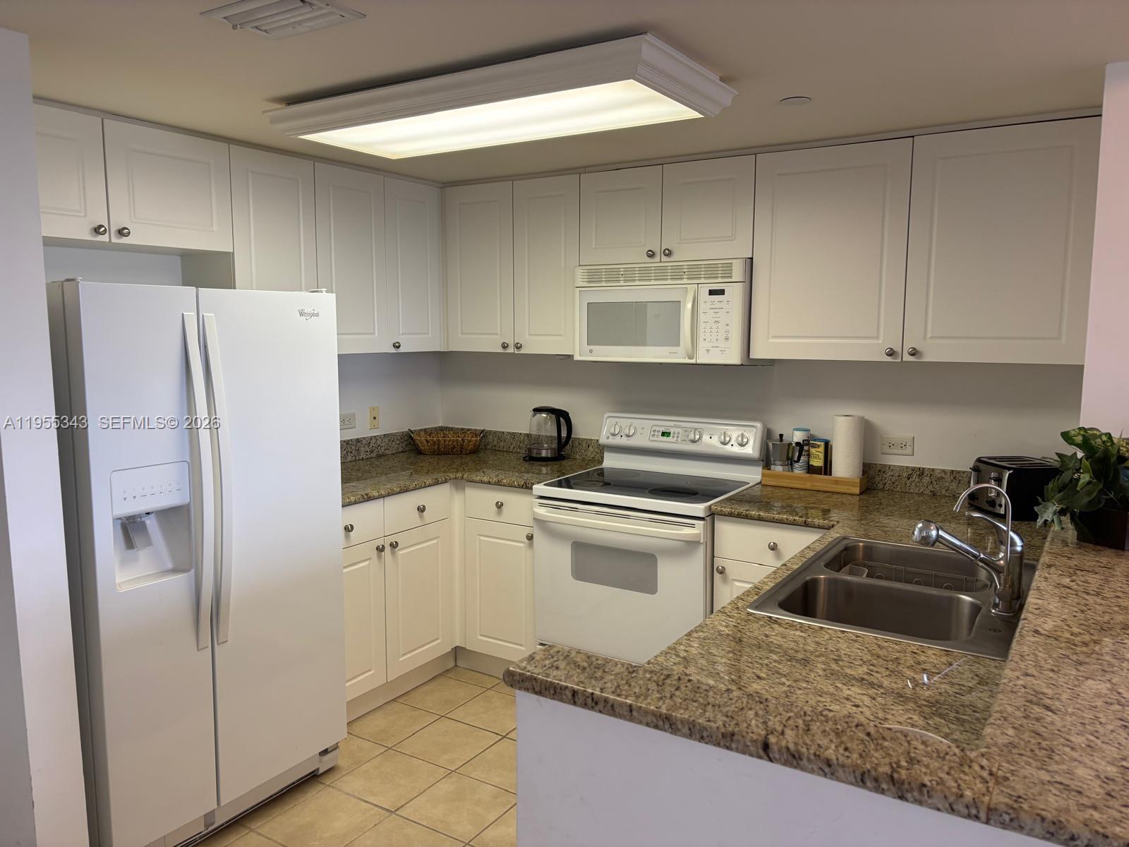 19501 W Country Club Dr #2206, Aventura FL 33180