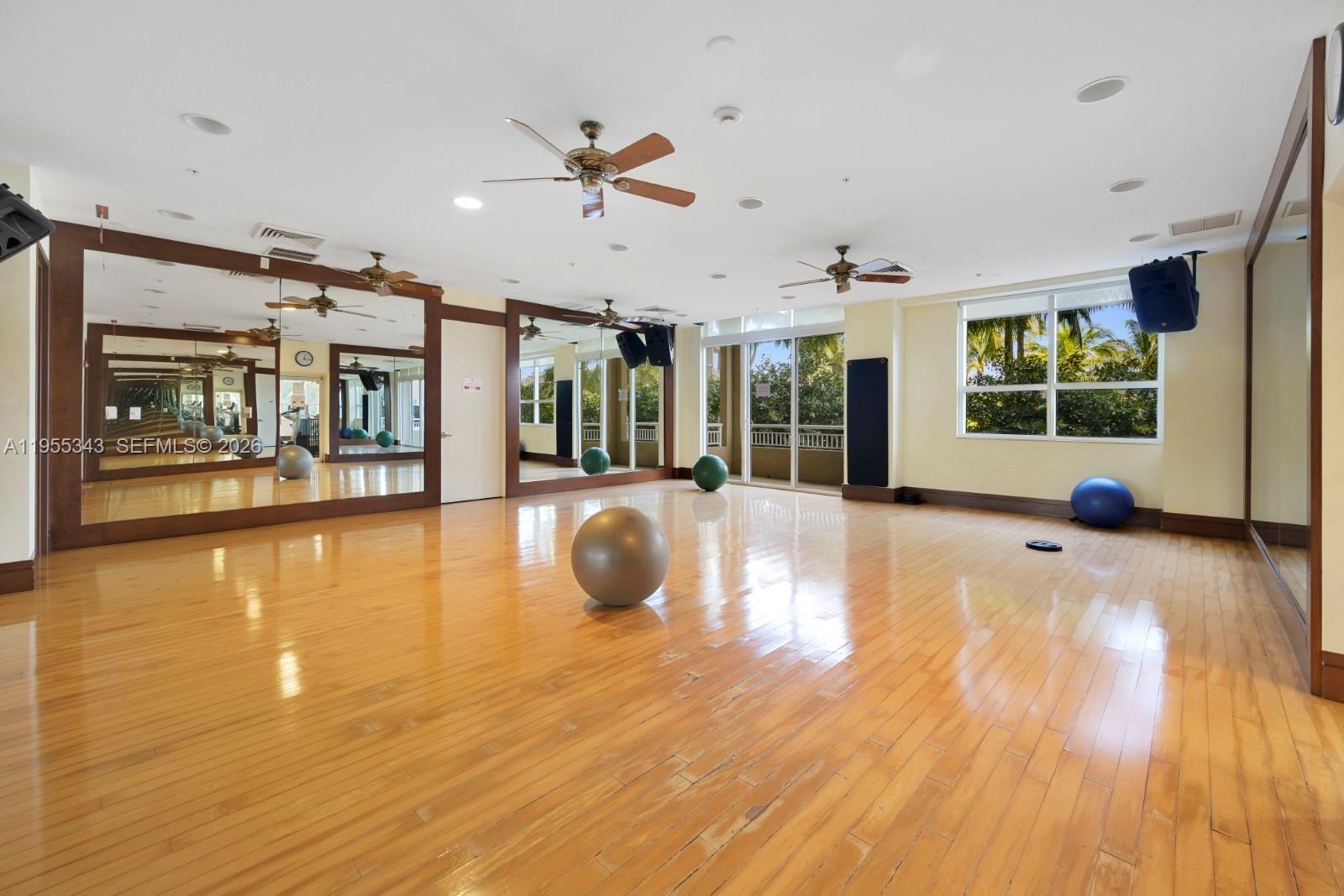 19501 W Country Club Dr #2206, Aventura FL 33180