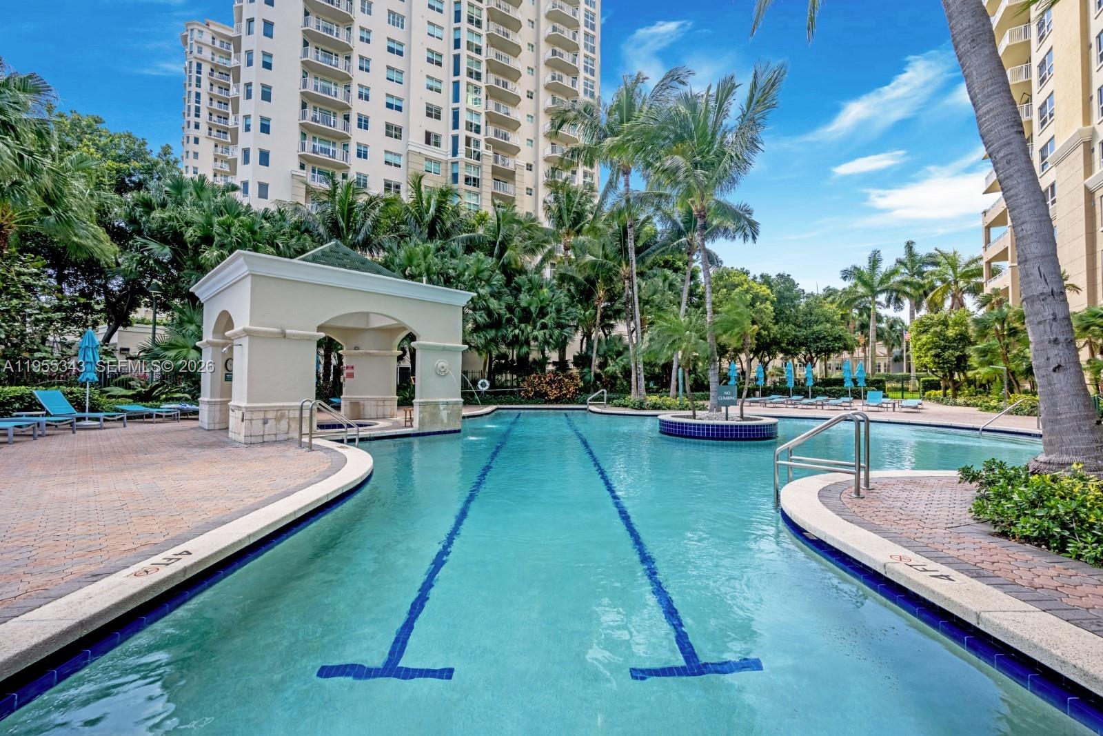 19501 W Country Club Dr #2206, Aventura FL 33180