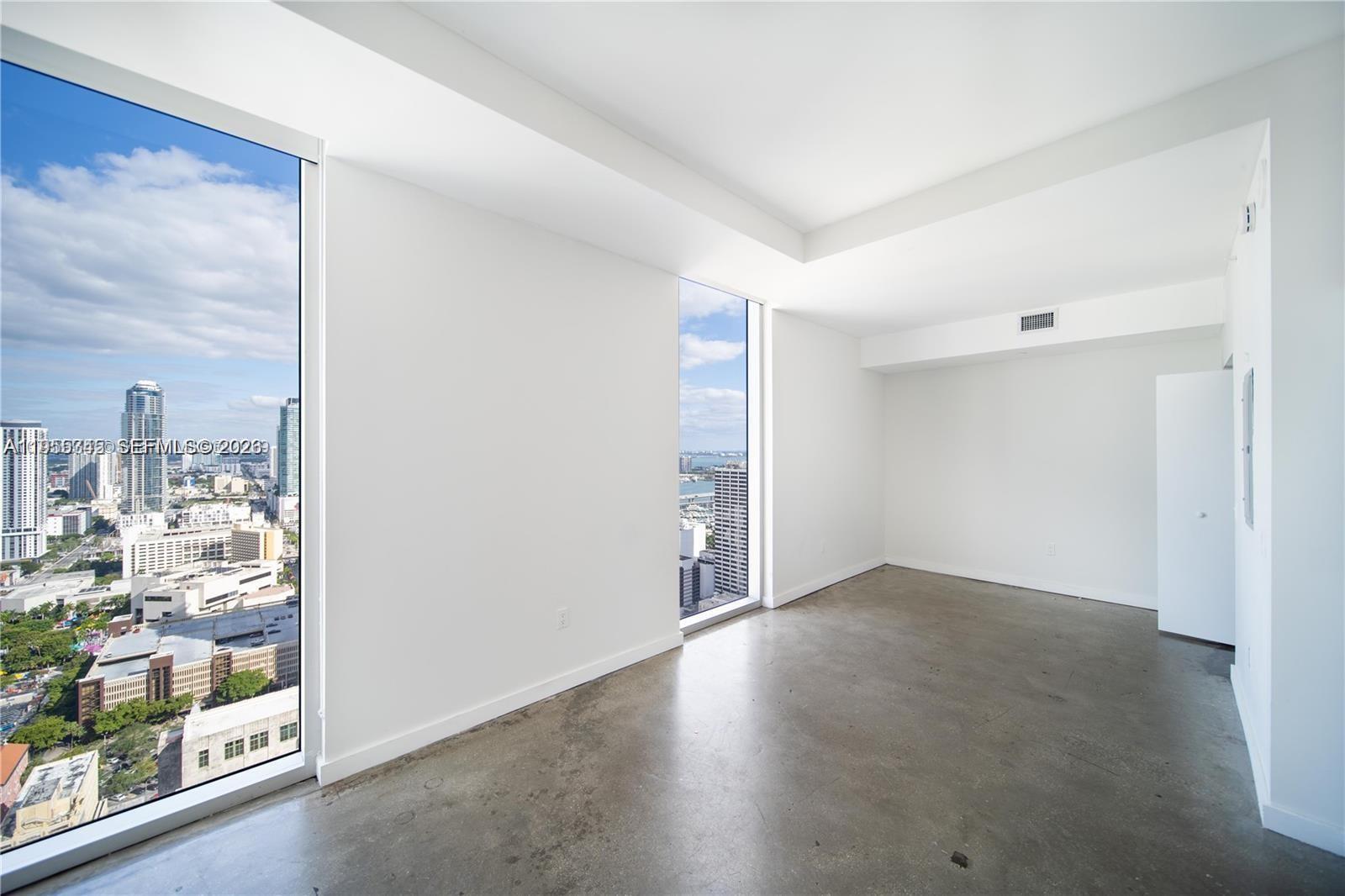 151 SE 1st St #PH08, Miami FL 33131