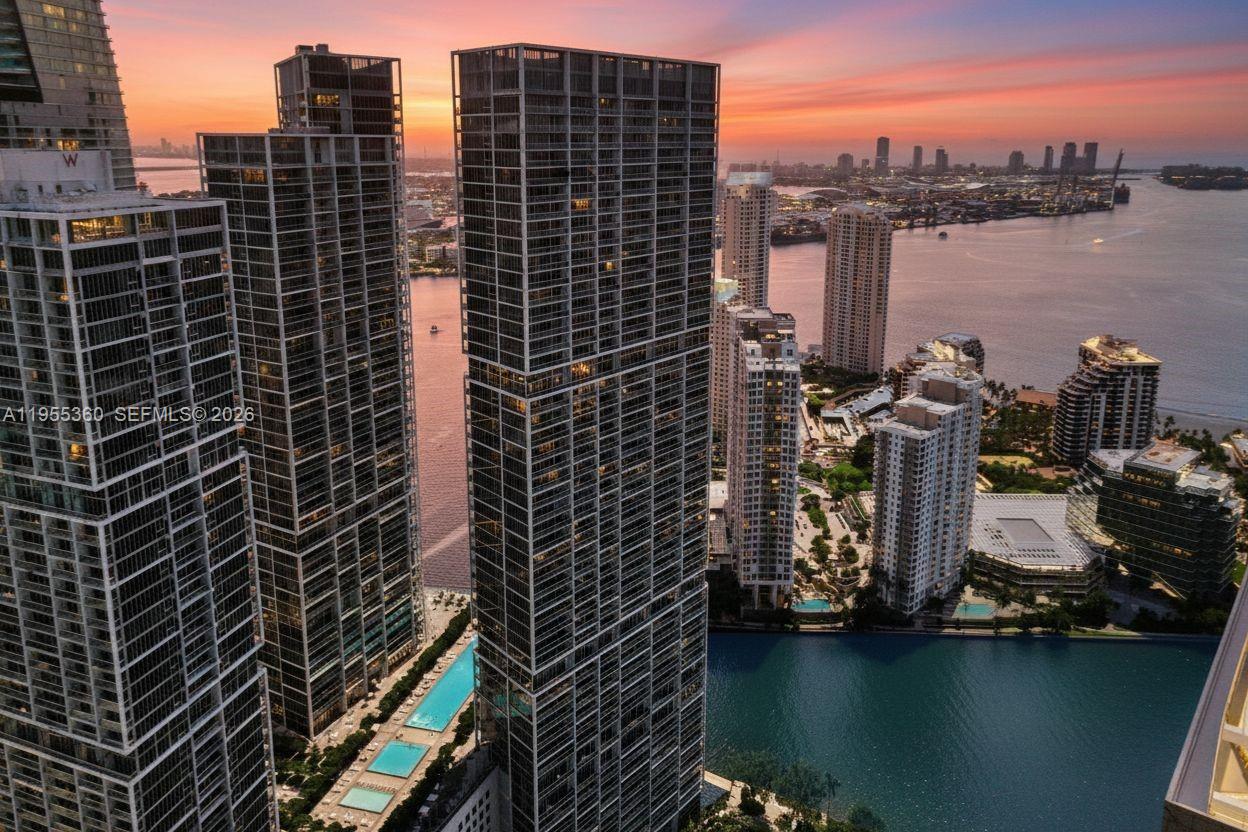 495 Brickell Ave #2206, Miami FL 33131