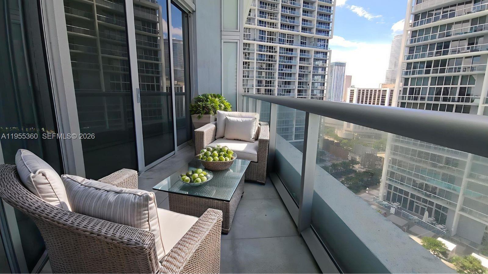 495 Brickell Ave #2206, Miami FL 33131